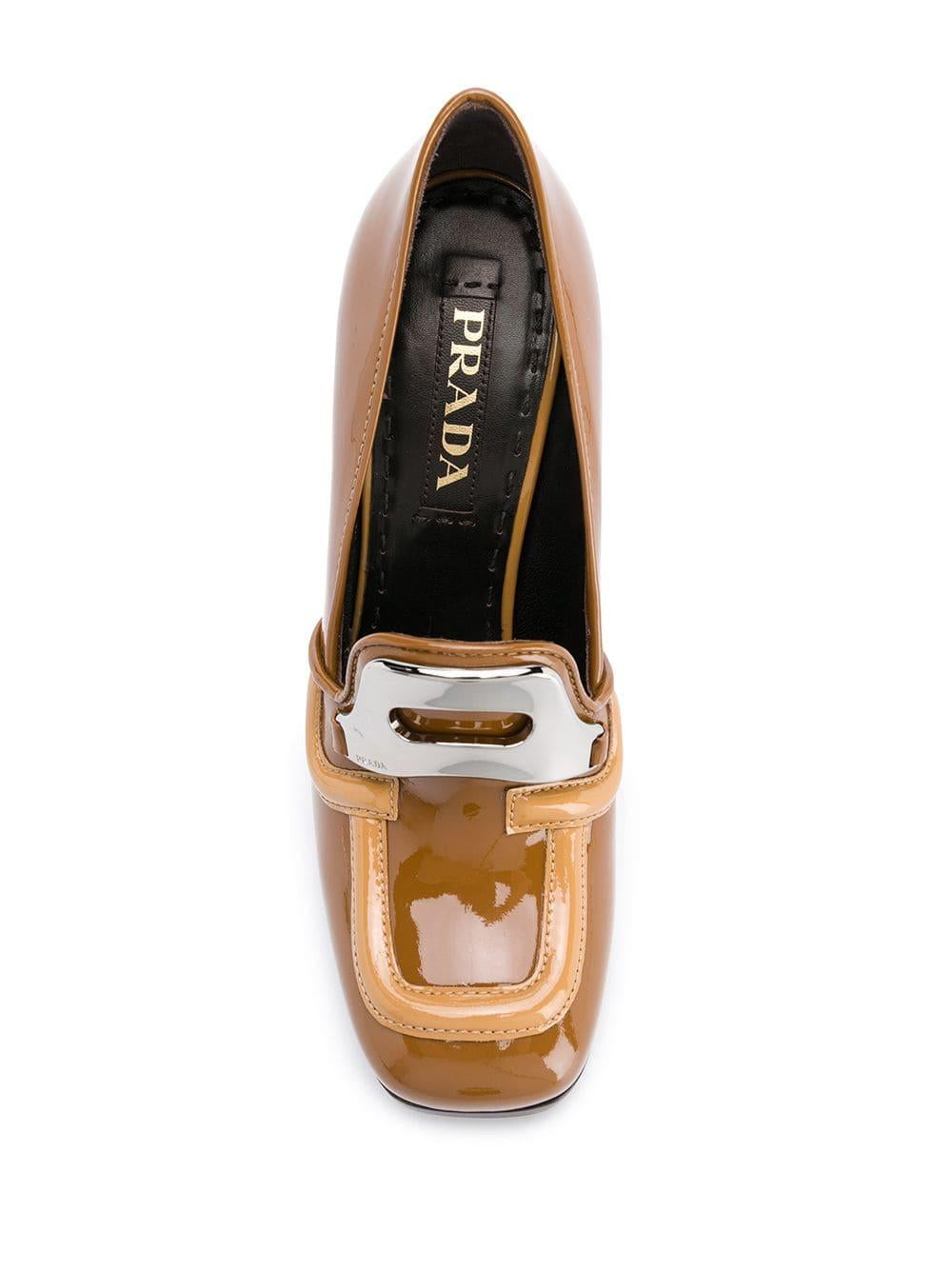 2000s  Prada Caramel Brown Patent Leather High Loafers In Excellent Condition In Lugo (RA), IT