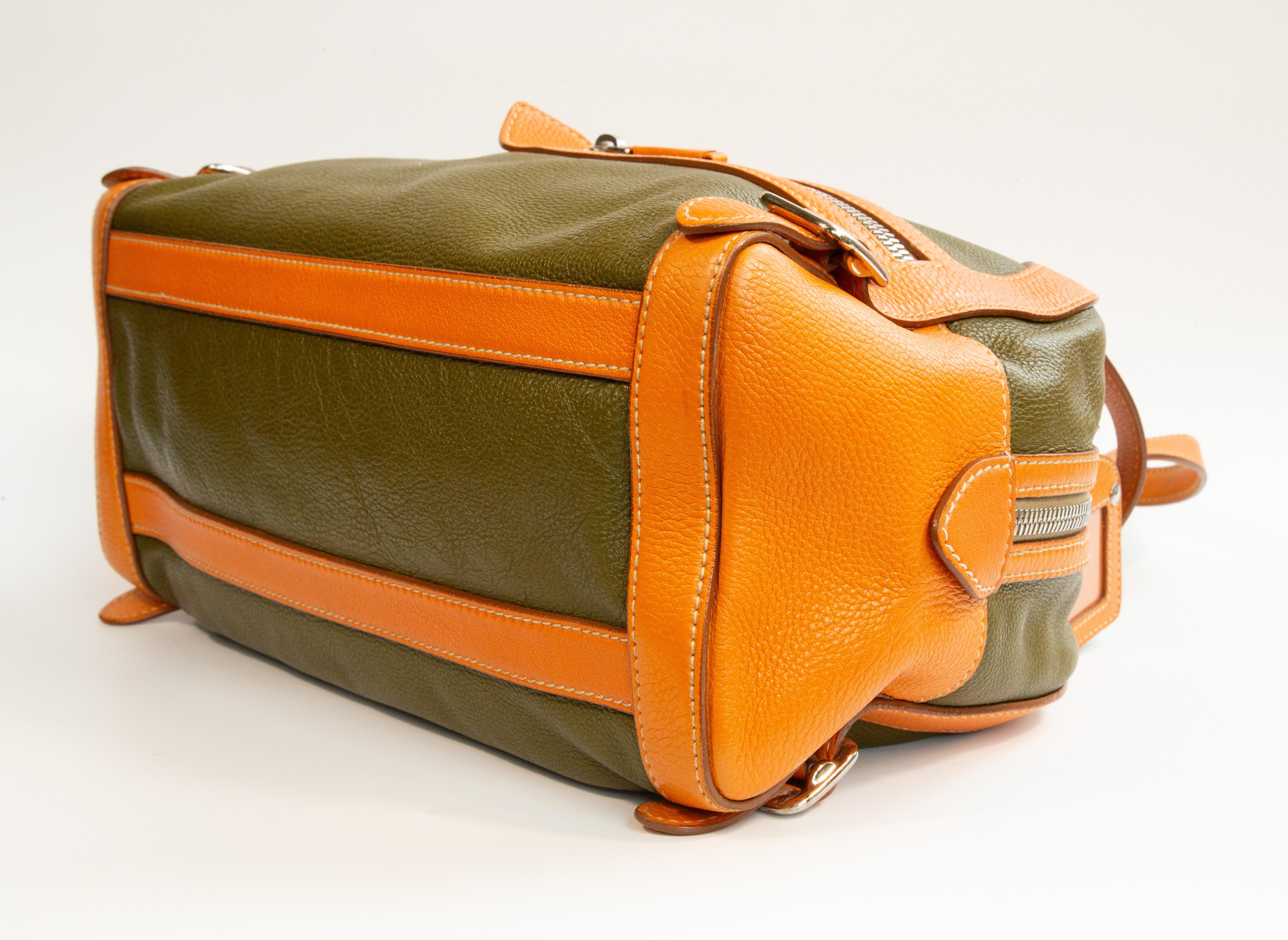 2000s Prada Green and Orange Leather Shoulder Bag For Sale 5