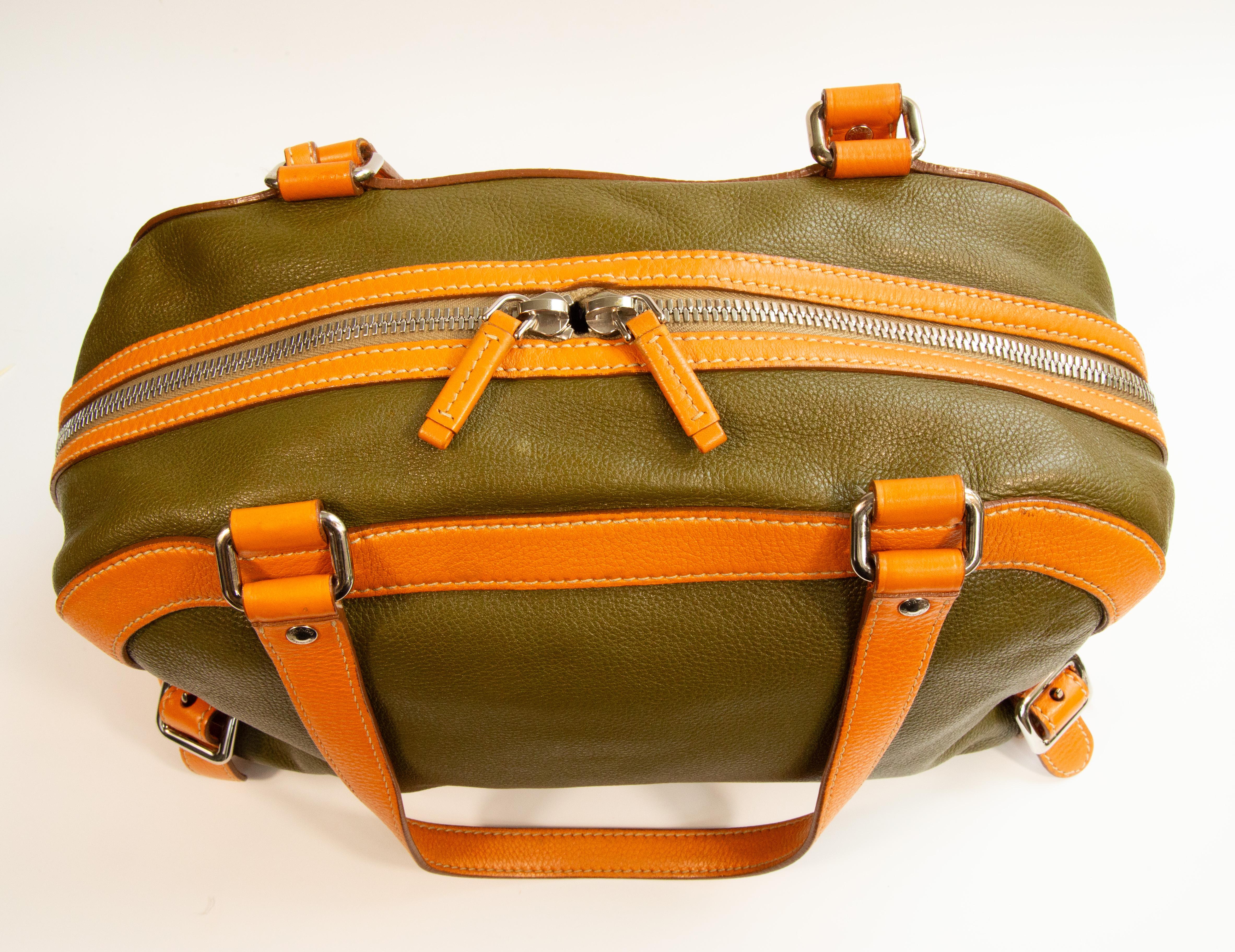 2000s Prada Green and Orange Leather Shoulder Bag For Sale 9