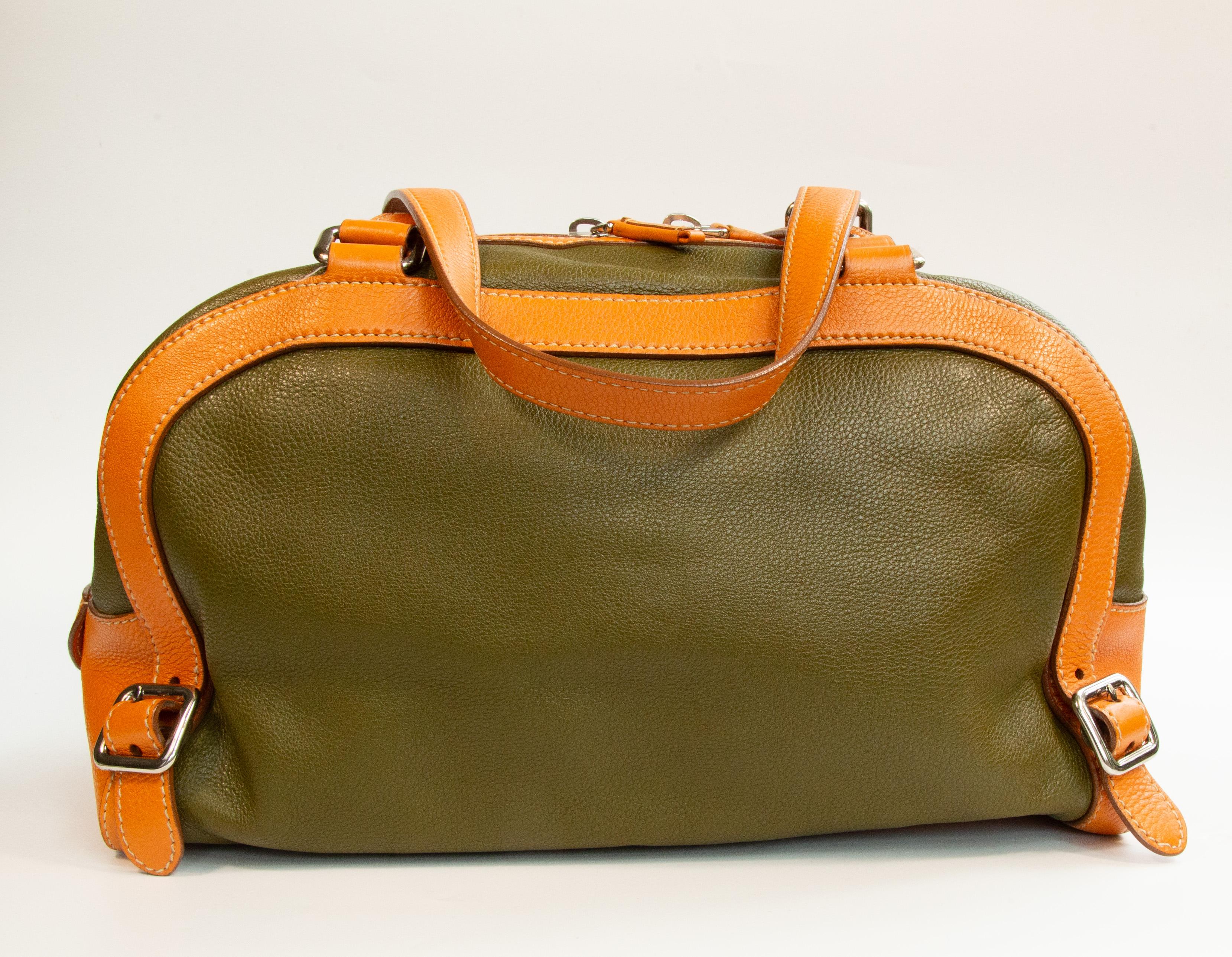 Women's or Men's 2000s Prada Green and Orange Leather Shoulder Bag For Sale