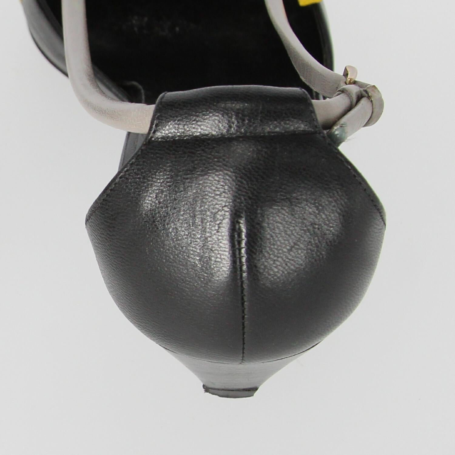 2000s Prada Low-Heel Shoes 5