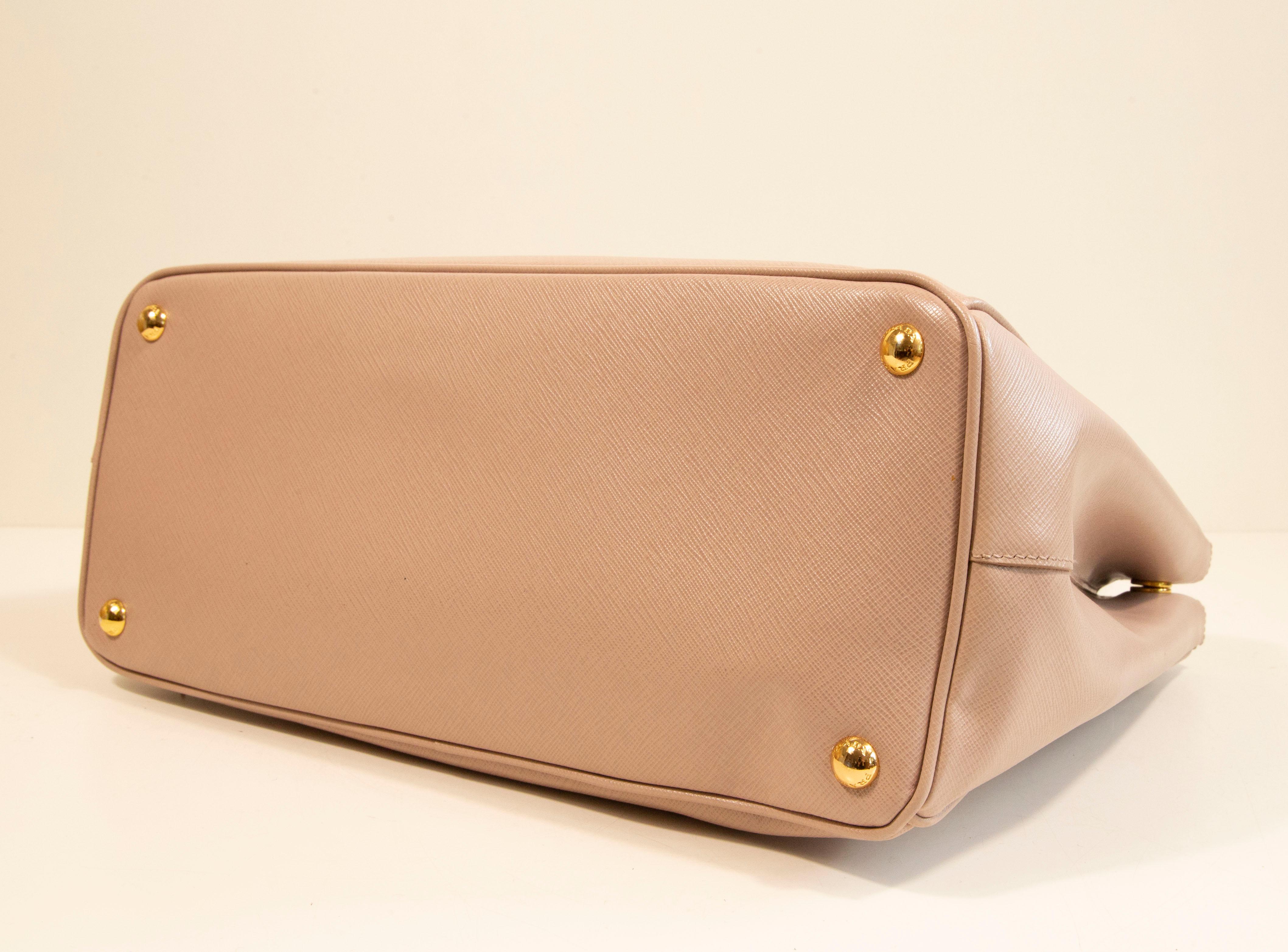 2000s Prada Nude Saffiano Leather Galleria Top Handle Bag For Sale 1