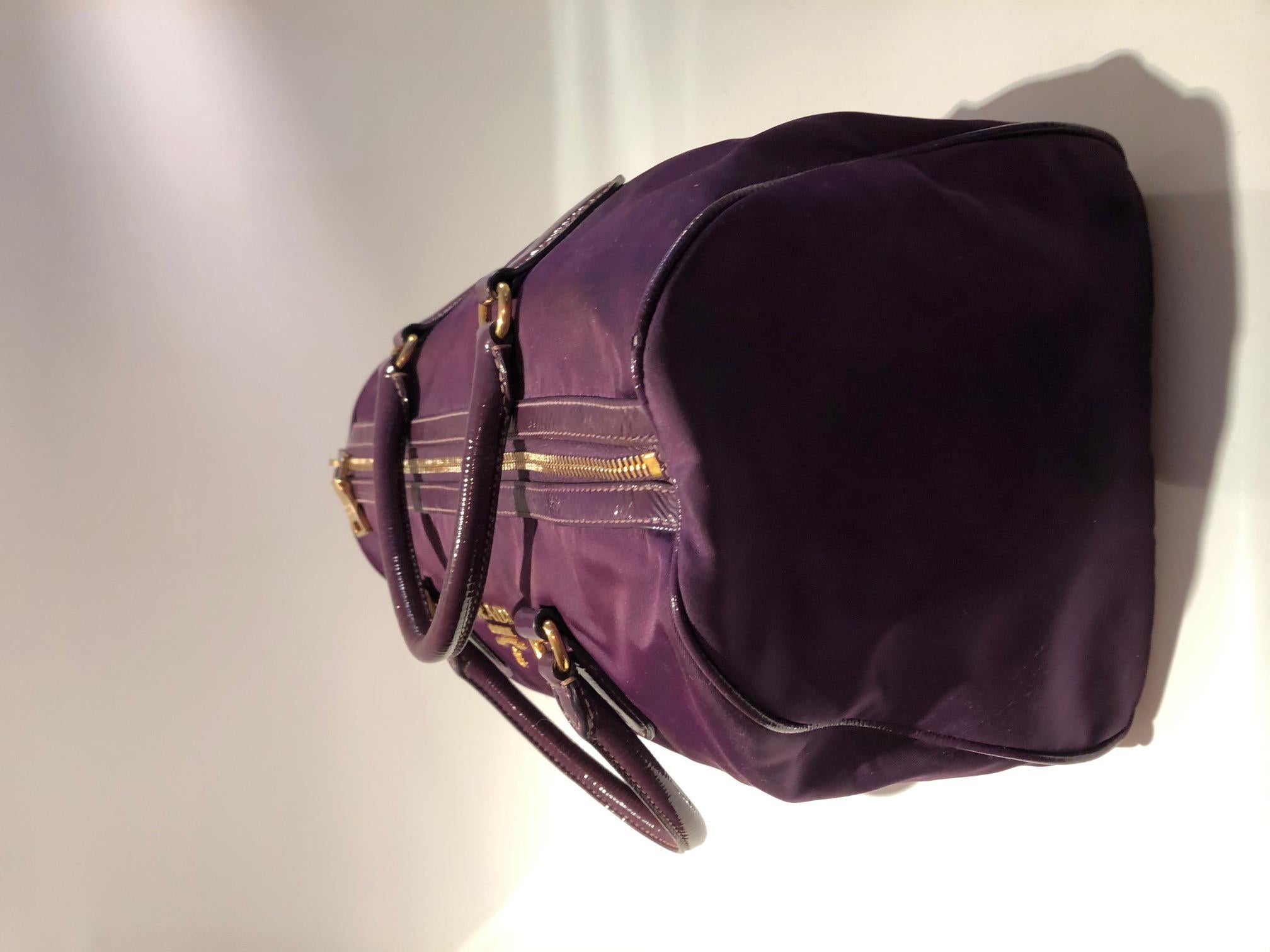 2000s Prada Purple Bandoliera Tessuto Nylon Purple Handle Bag In Good Condition In London, GB