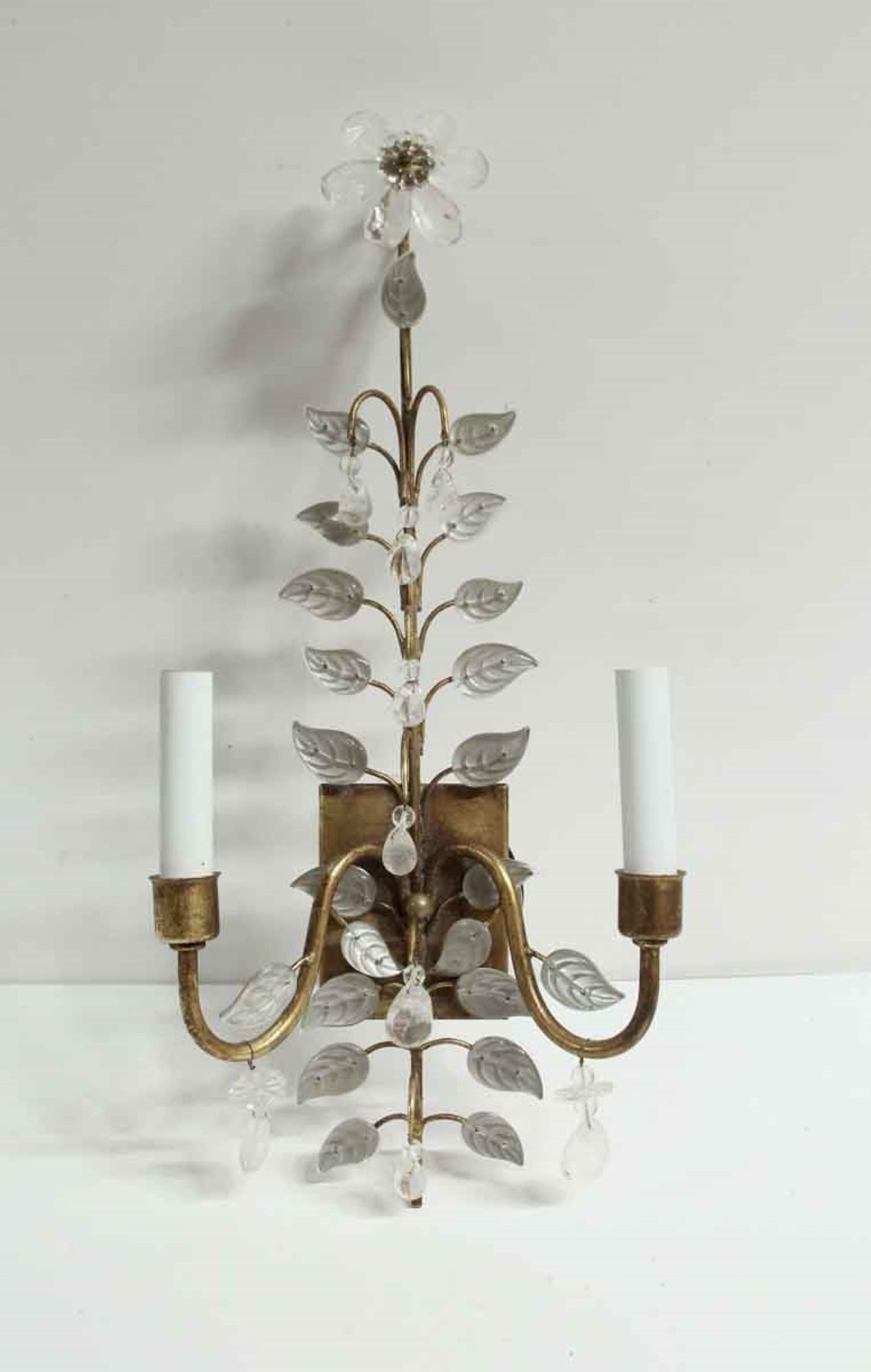 2000s Qty Baguès Style Gold Leaf Wrought Iron and Crystal Wall Sconce In Good Condition In New York, NY
