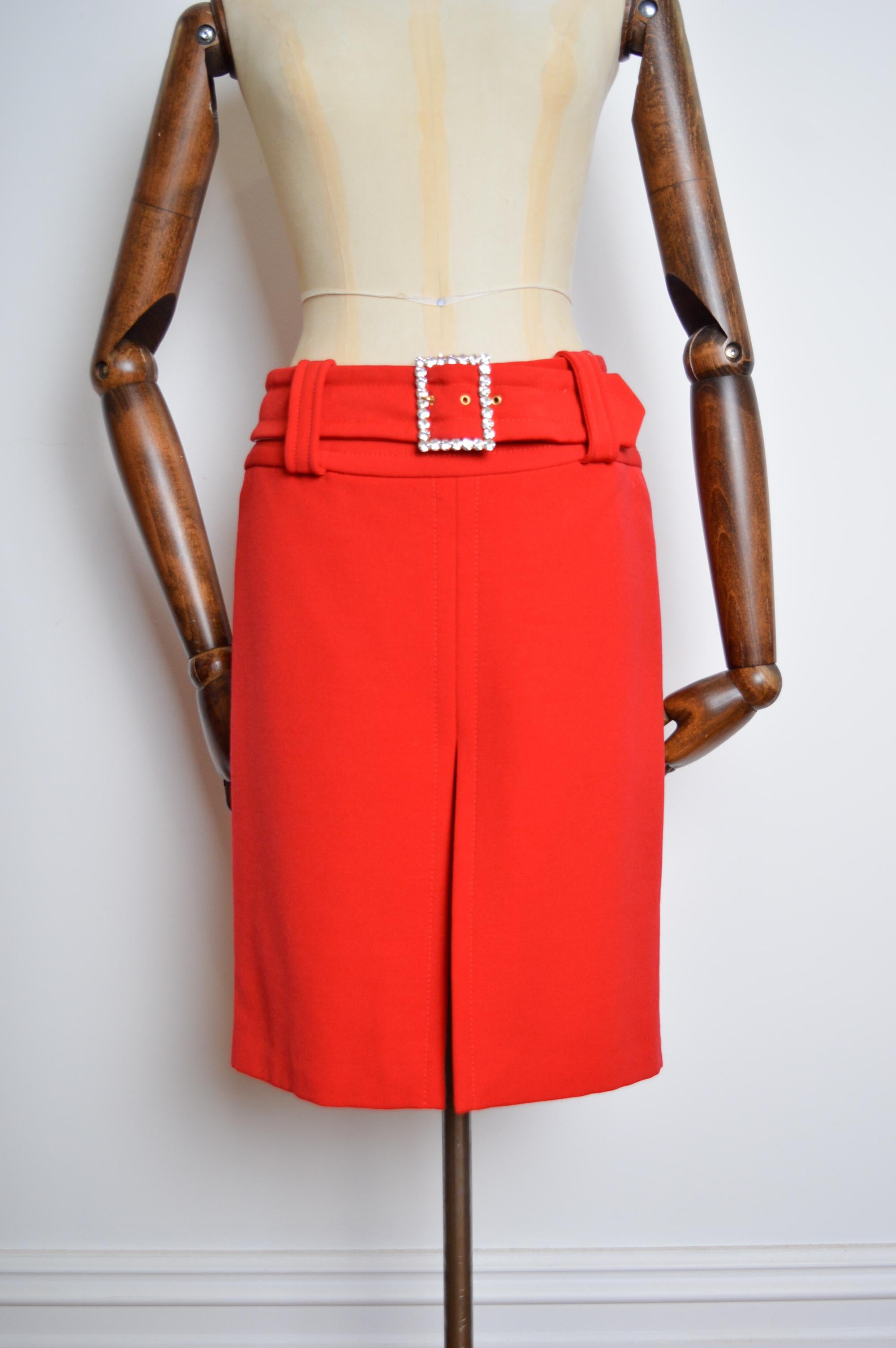 Women's 2000's Red Jewelled DOLCE & GABBANA High Waisted Diamonté buckle Pencil Skirt For Sale