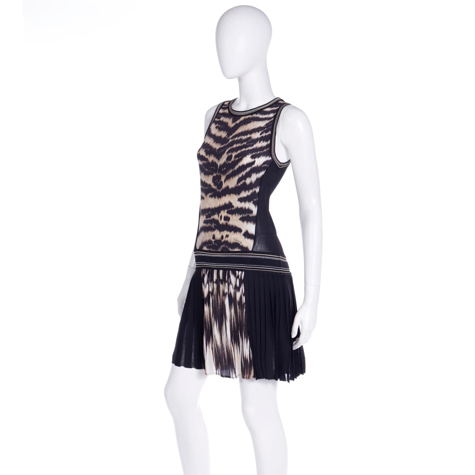 Women's 2000s Roberto Cavalli Animal Print Sleeveless Drop Waist Dress w Pleated Skirt For Sale