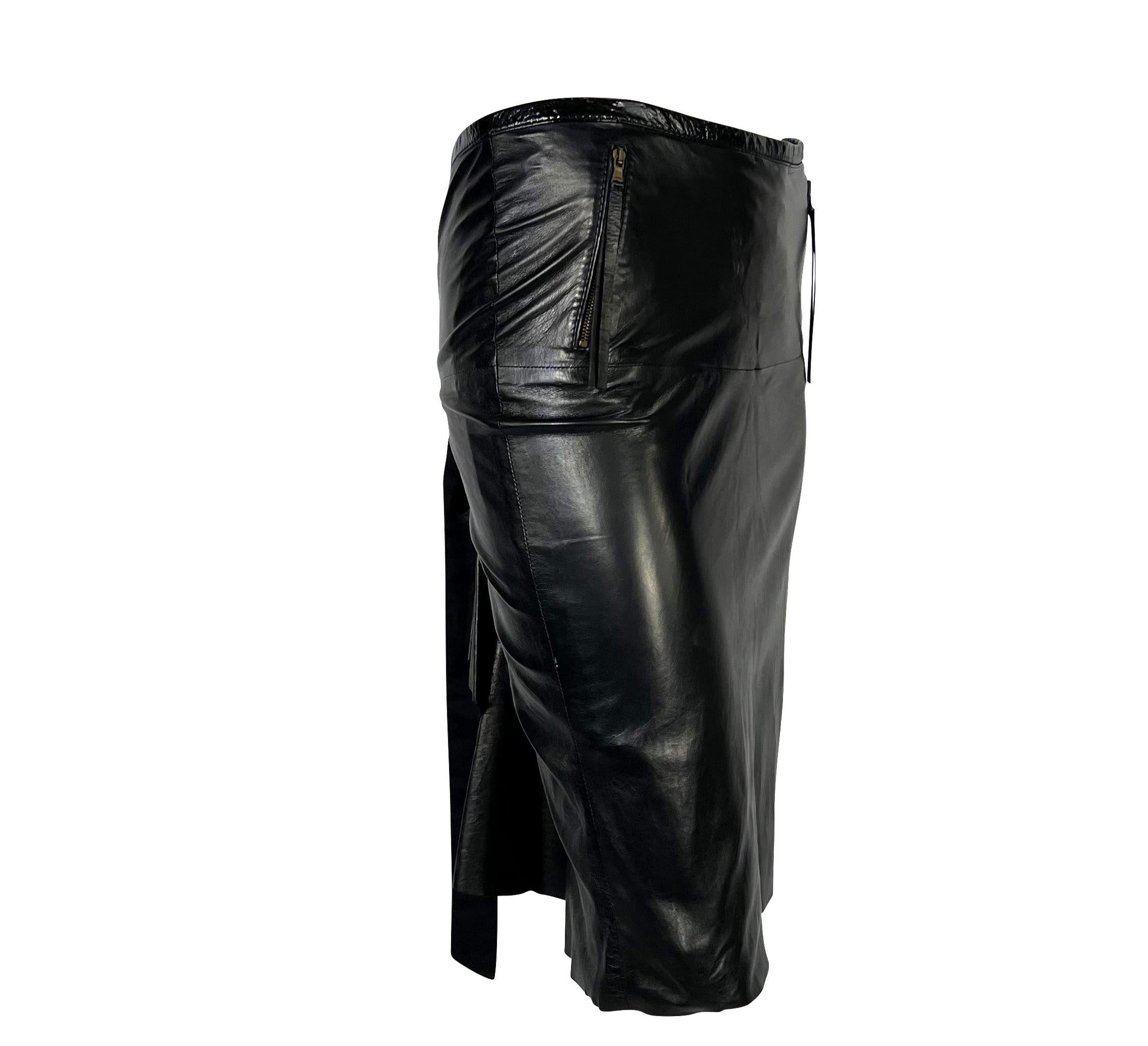 Noir Années 2000 Roberto Cavalli Black Leather Distressed Pleated Velvet Bodycon Skirt Y2K en vente