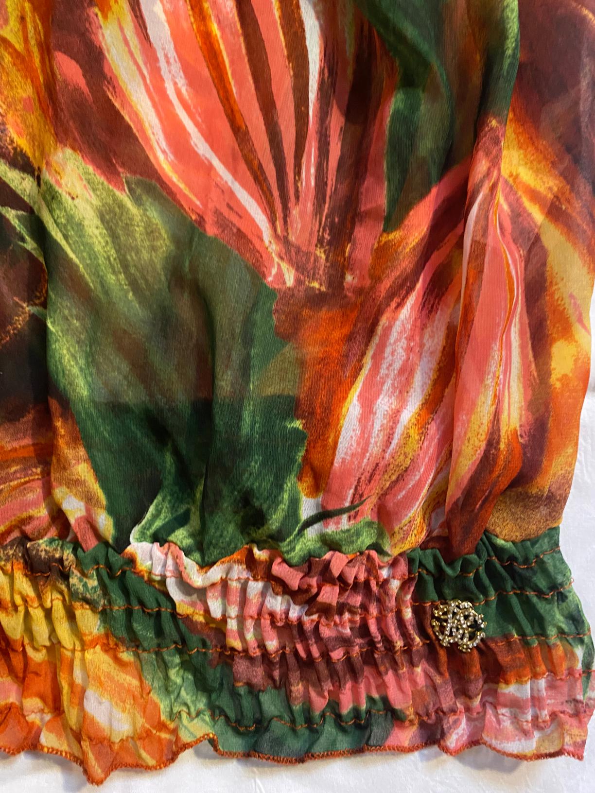 2000s Roberto Cavalli Chiffon Puffy Sleeve Top, abstract multicolor print in warm colors, baggy design 

Size: 
42 Italian 
10 UK 
2-4 USA
