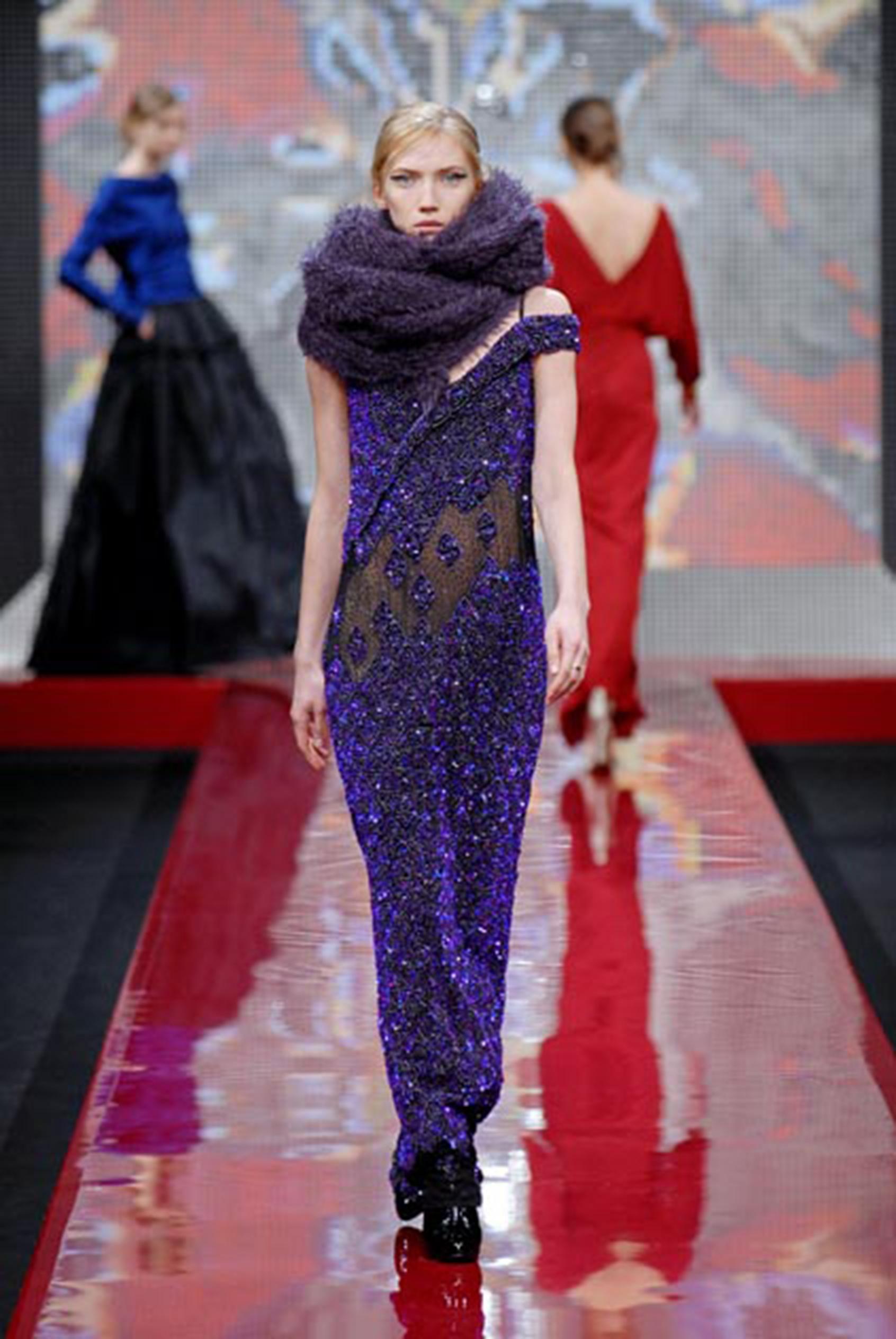 2007 Runway Guy Laroche Purple Sequin Maxi Dress For Sale 1