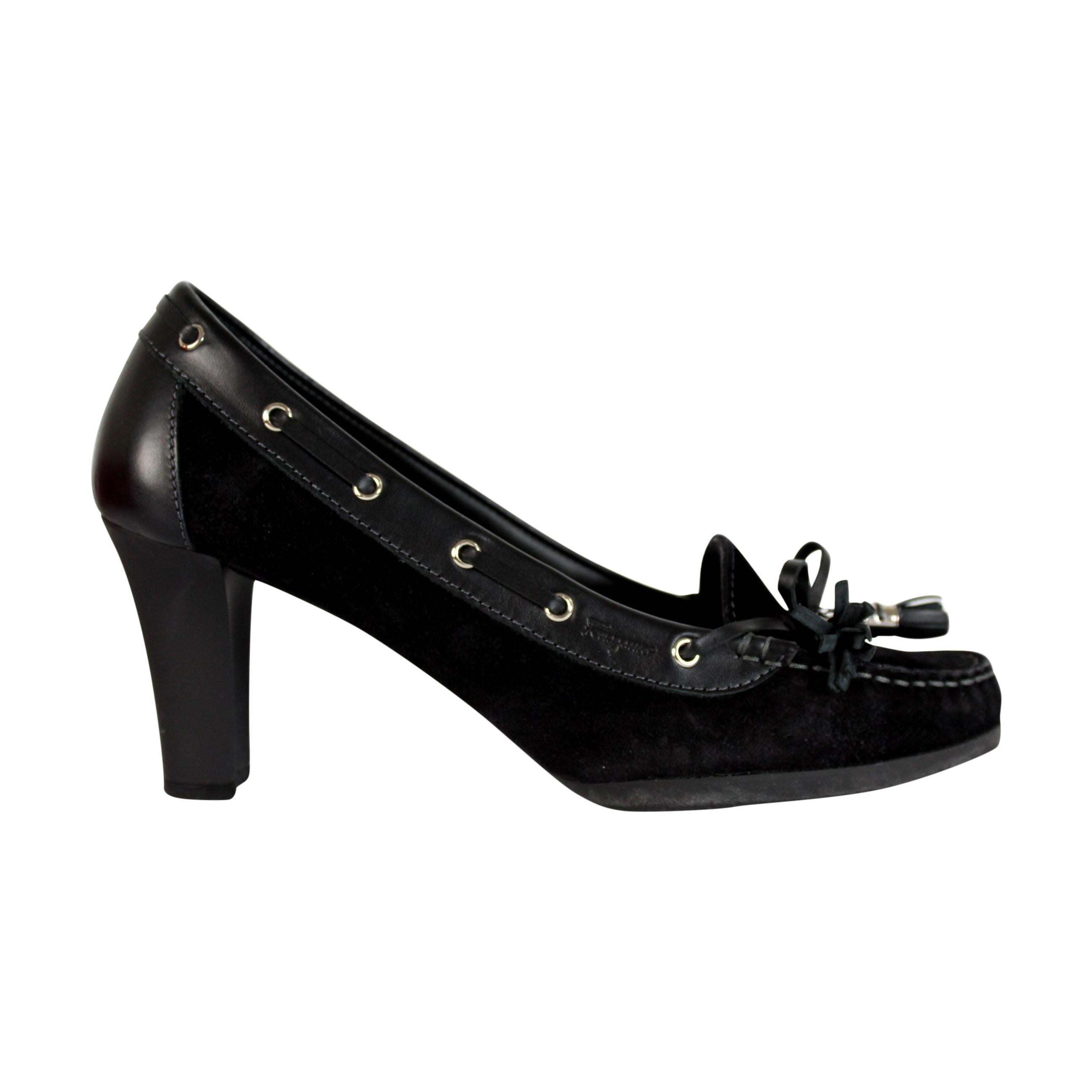 Salvatore Ferragamo Leatrice Black Leather Decollete Heel Shoes 2000s