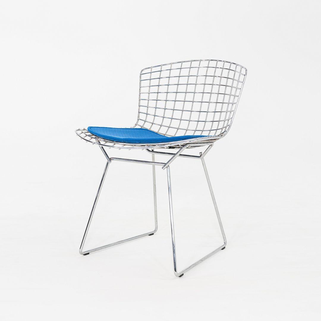American 2000s Set of Five Harry Bertoia for Knoll Dining / Side Chairs w/ Blue Cushions For Sale