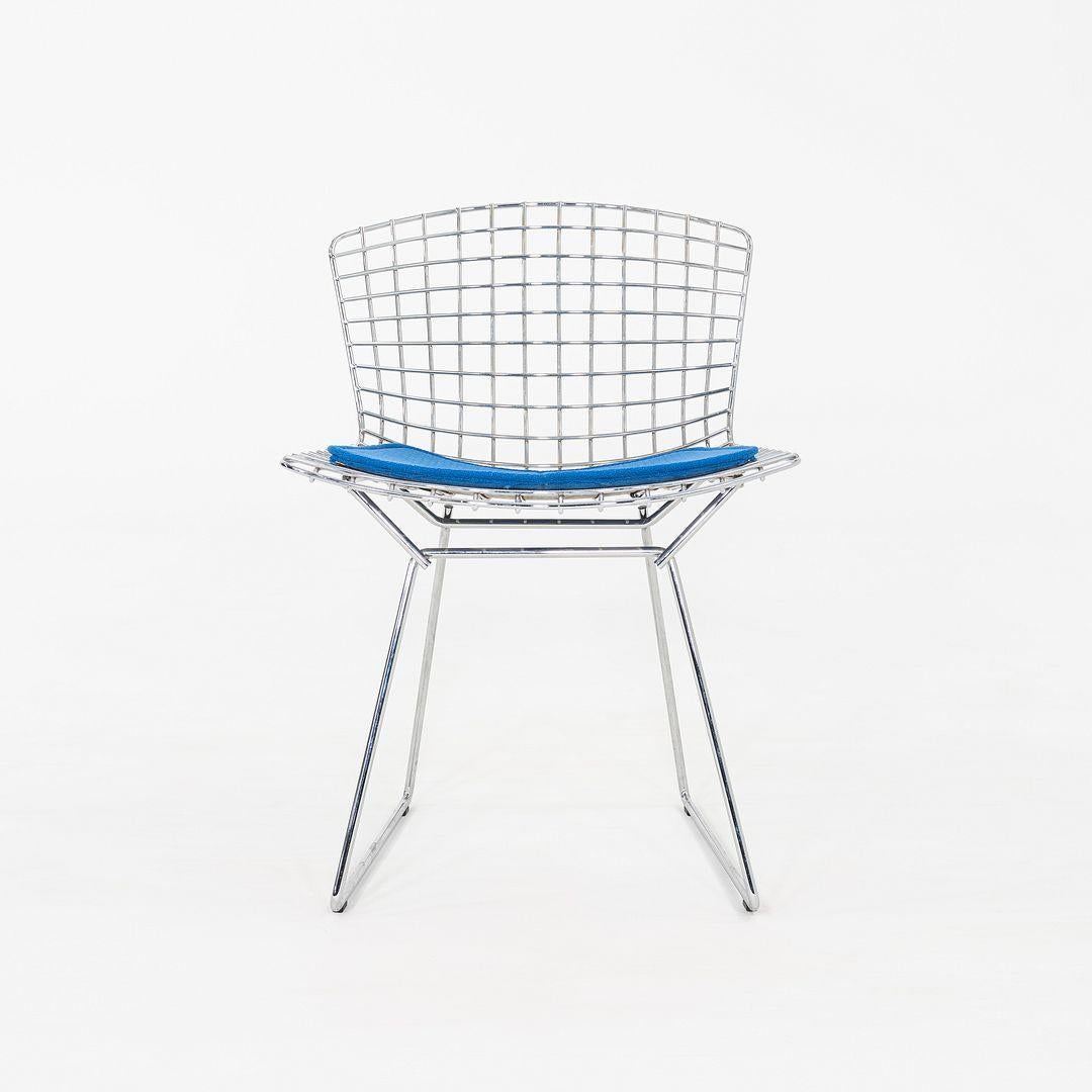 2000s Set of Five Harry Bertoia for Knoll Dining / Side Chairs w/ Blue Cushions In Good Condition For Sale In Philadelphia, PA