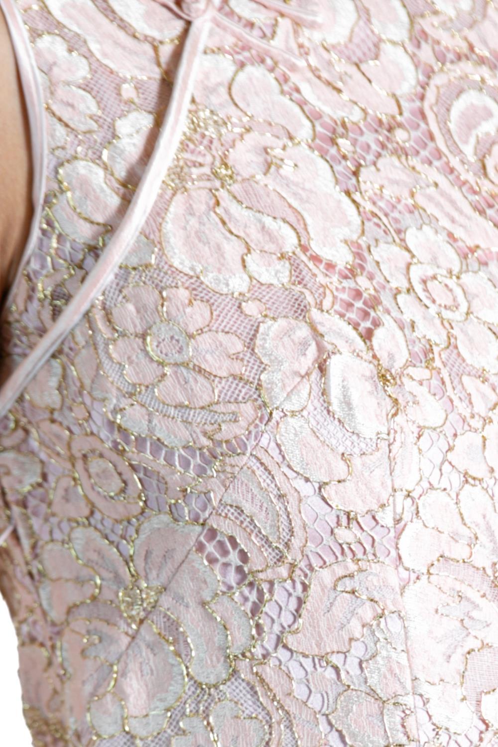 2000S SHANGAI TANG Light Pink & Gold Silk Lace Cocktail Dress With Scarf For Sale 6
