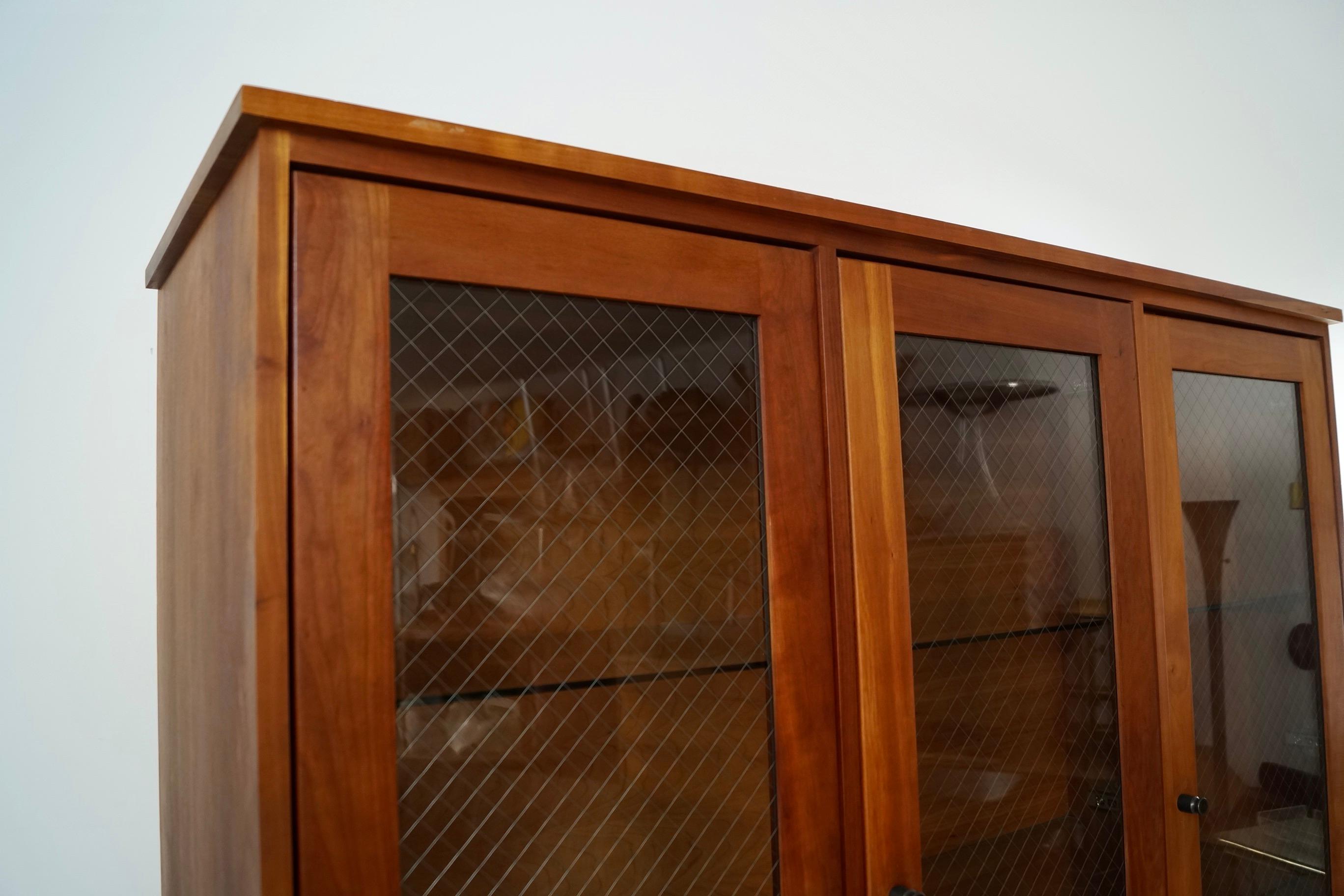 2000's Solid Cherry Room & Board China Cabinet Display Cabinet Vitrine For Sale 4
