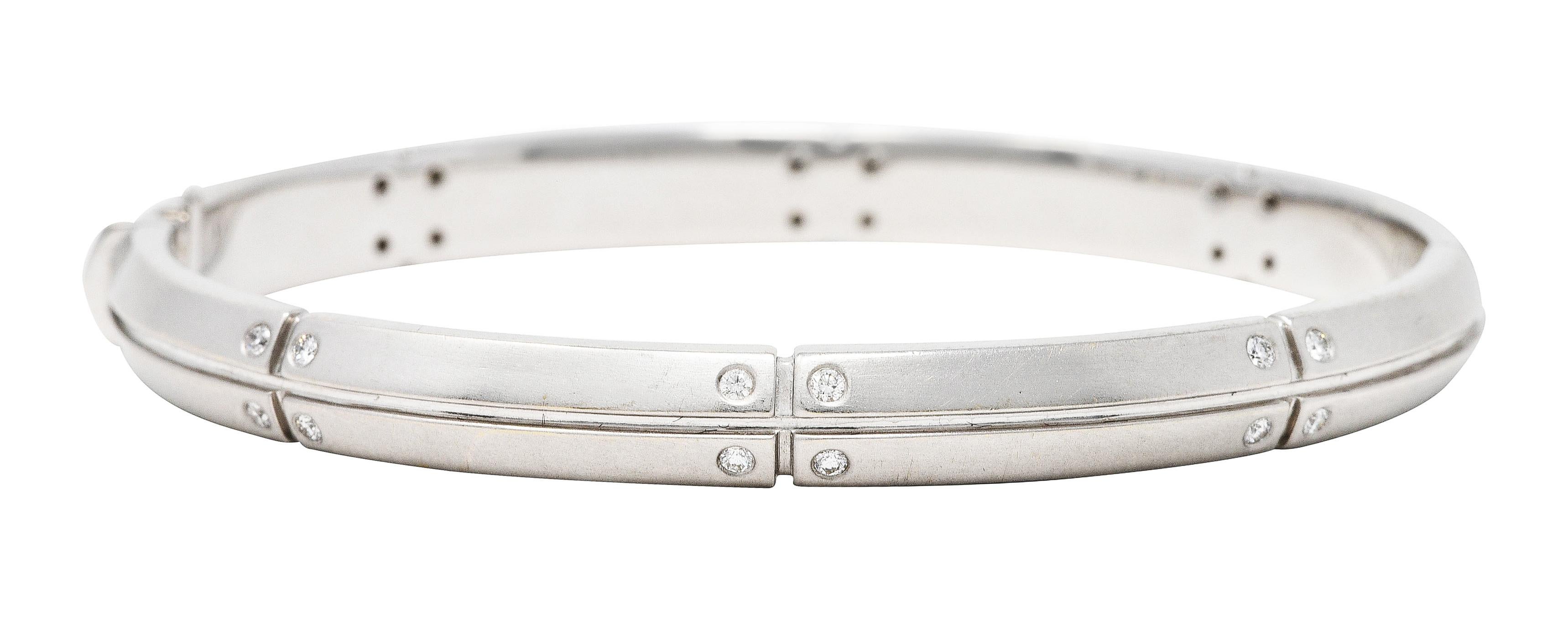 2000''s Tiffany & Co. Diamant-Armreif aus 18 Karat Weißgold mit Streifen (Zeitgenössisch)