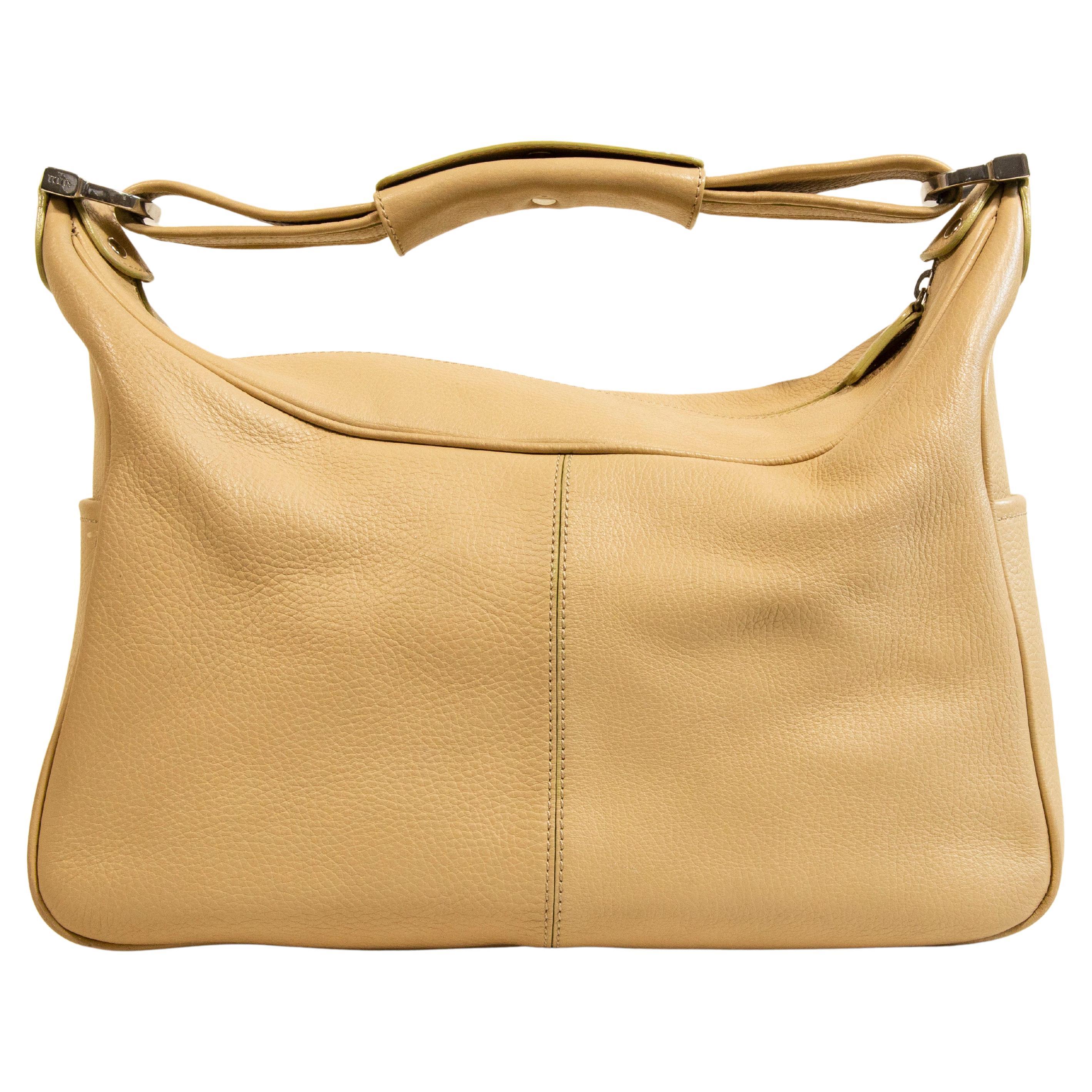 2000s Tod's Beige Leather Shoulder Bag For Sale