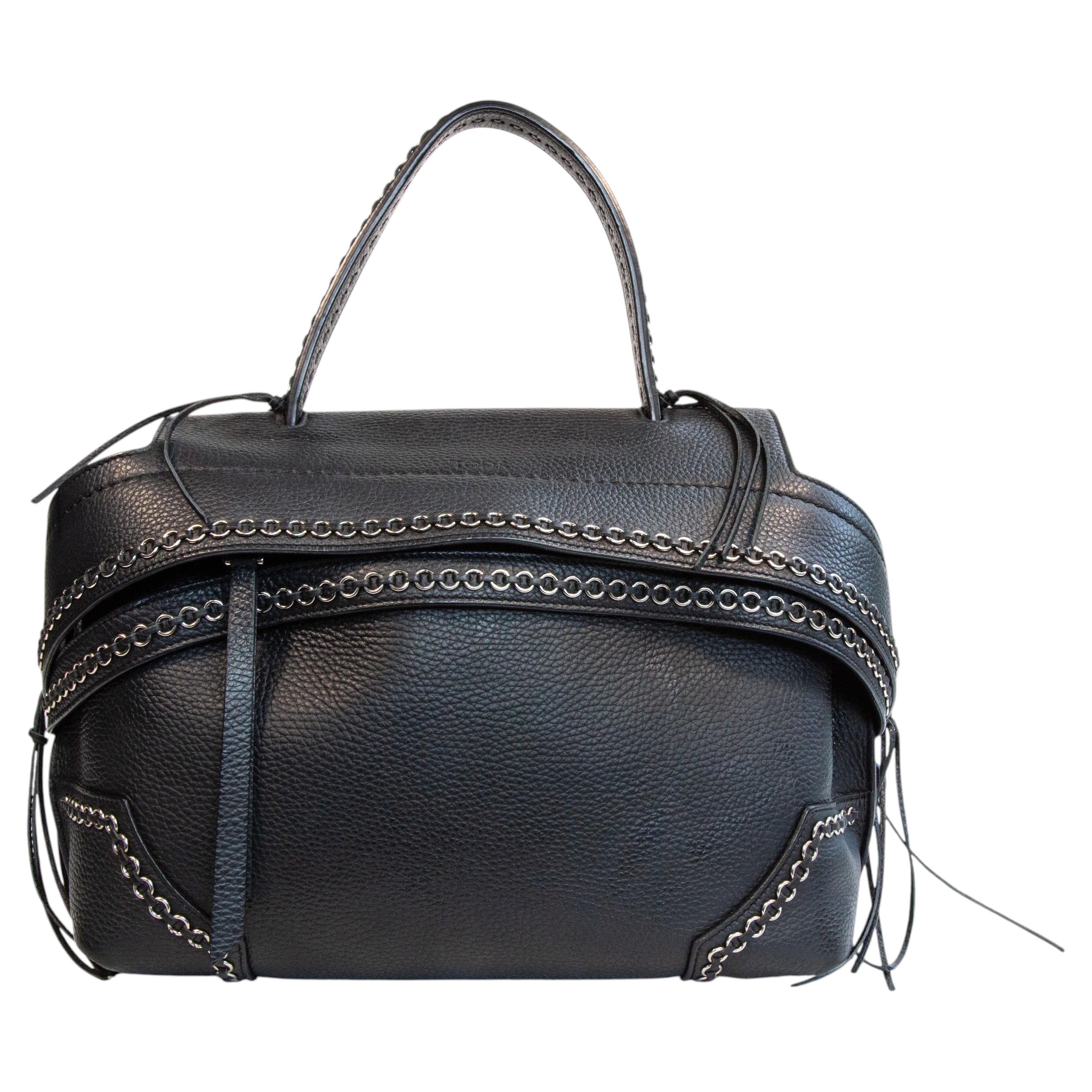 Borsa Tod's a due vie in pelle nera degli anni 2000 in vendita