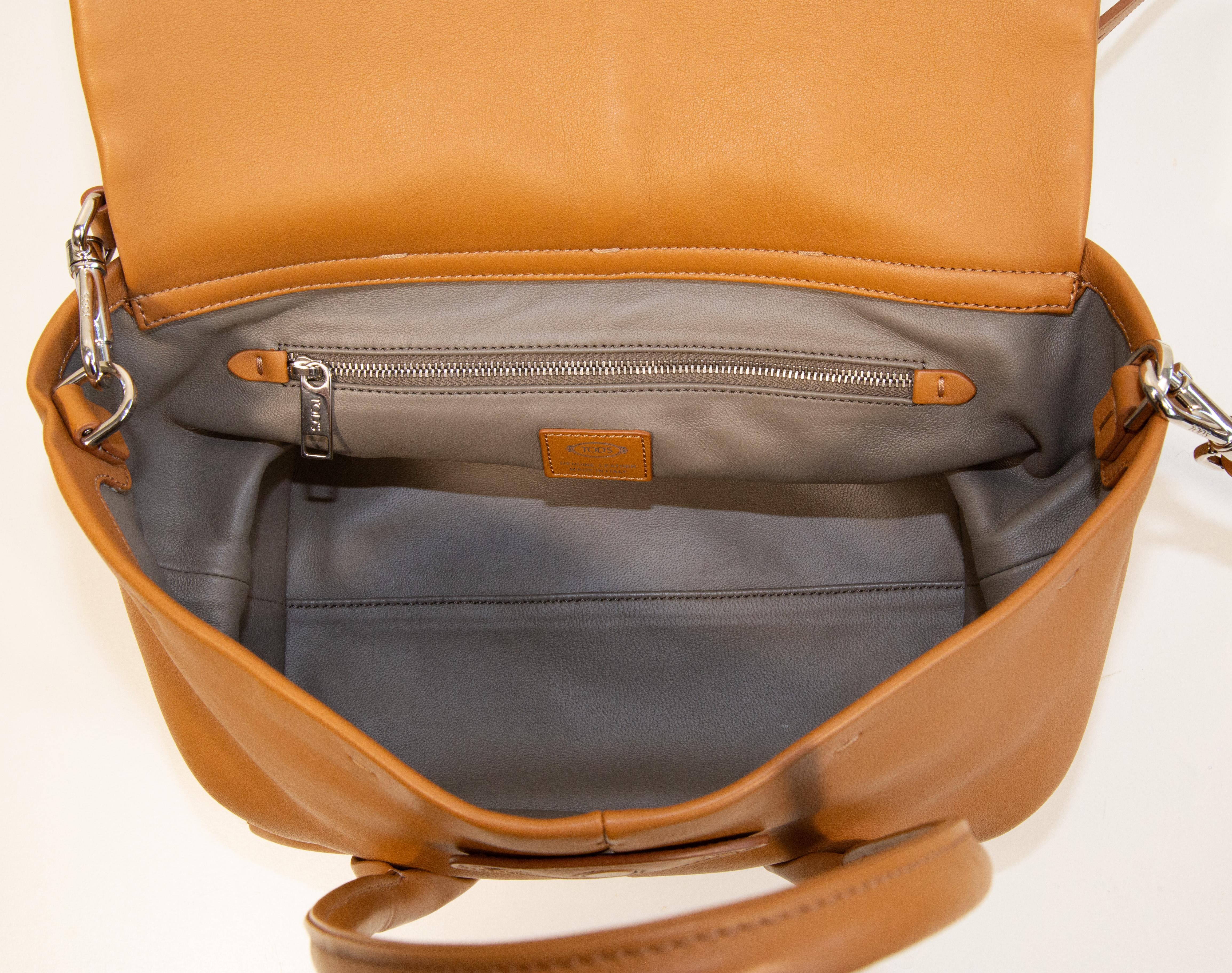 2000s Tod's Di Reverse 2 Way Bag in Brown Leather For Sale 10