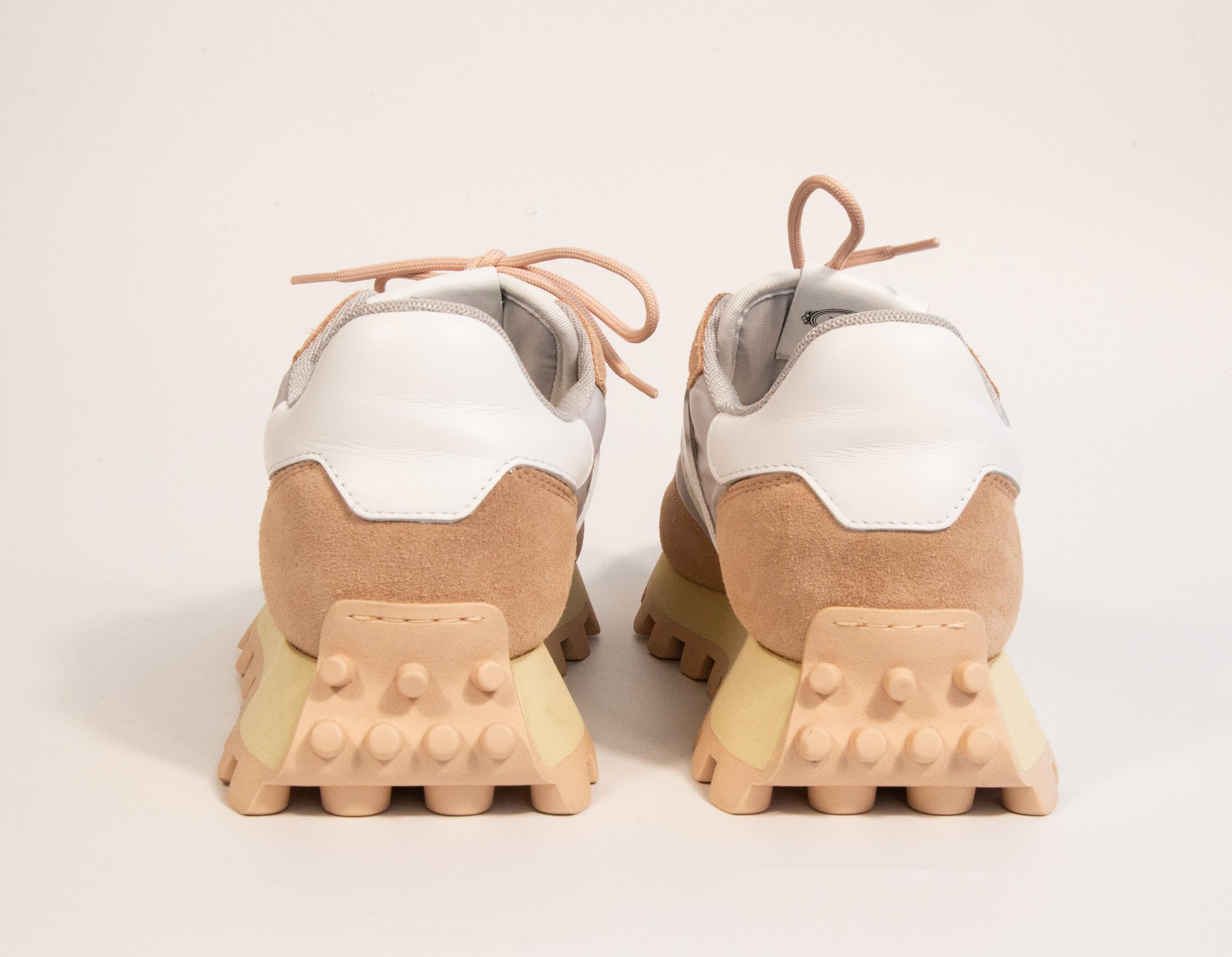 2000s Tod's Multicolor Stoff, Wildleder und Leder Sneakers Größe EU 38.5 (Beige) im Angebot