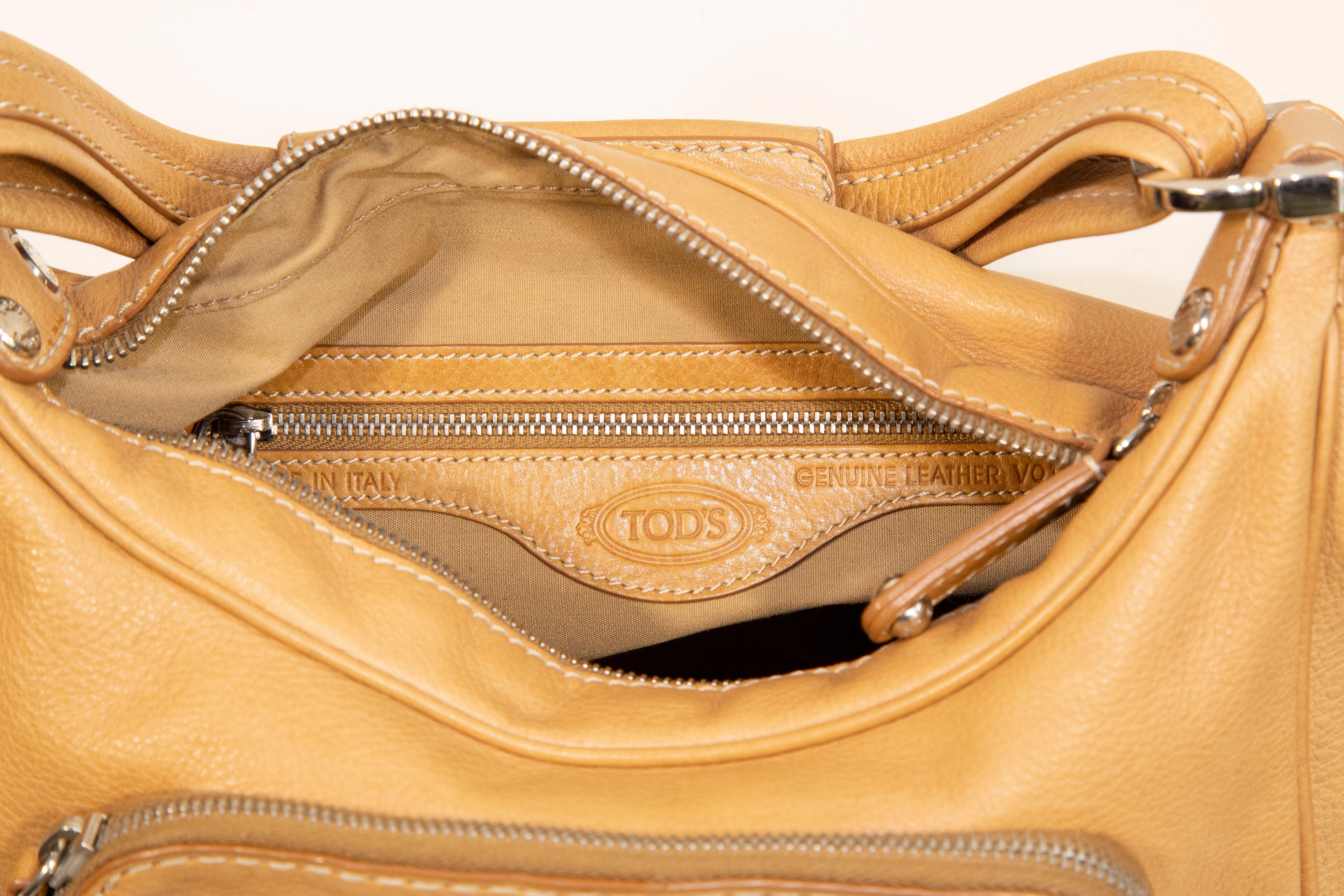 2000s Tod's Tan Leather Shoulder Bag For Sale 5