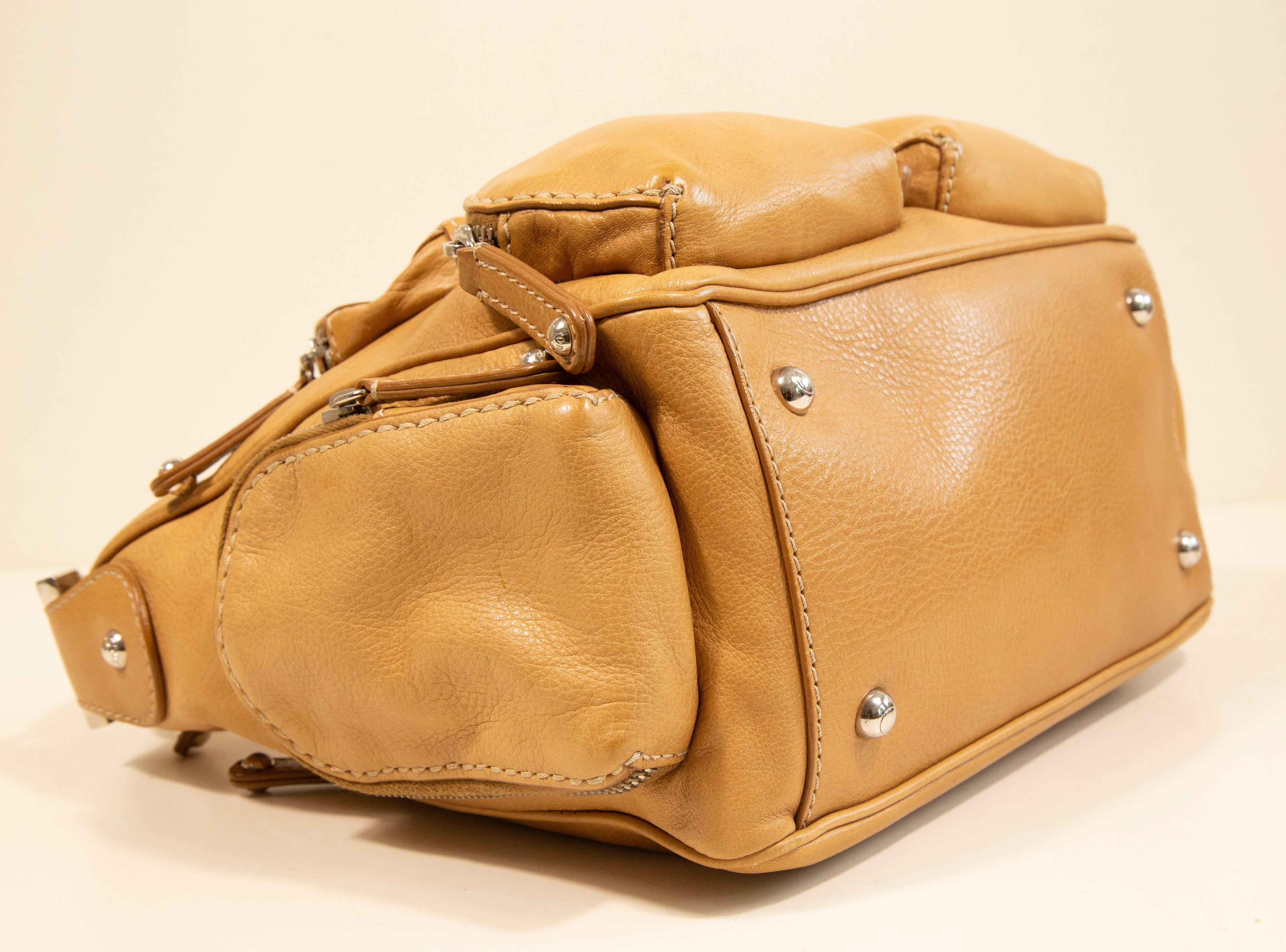 2000s Tod's Tan Leather Shoulder Bag For Sale 2