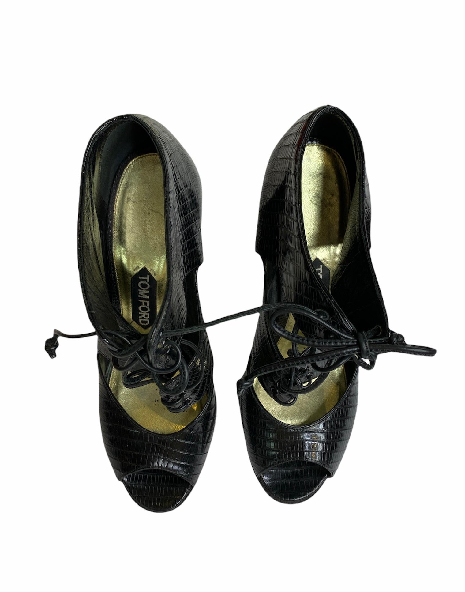 2000S TOM FORD Black Teju Lizard Leather Heels In Excellent Condition For Sale In New York, NY