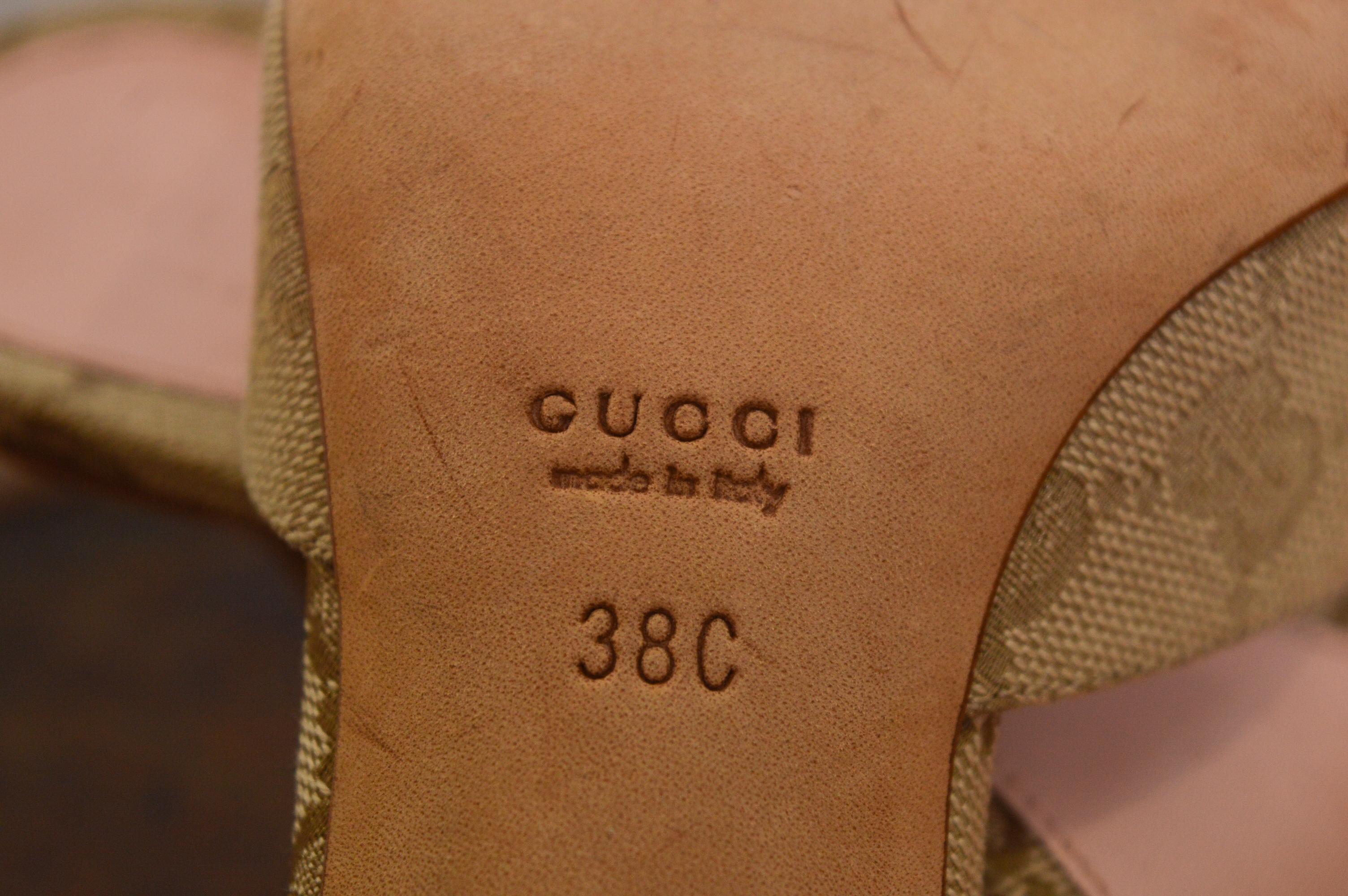 2000's Tom Ford era Gucci Horse bit Baby Pink Kitten Mules - Sandal High Heels In Good Condition In Sheffield, GB