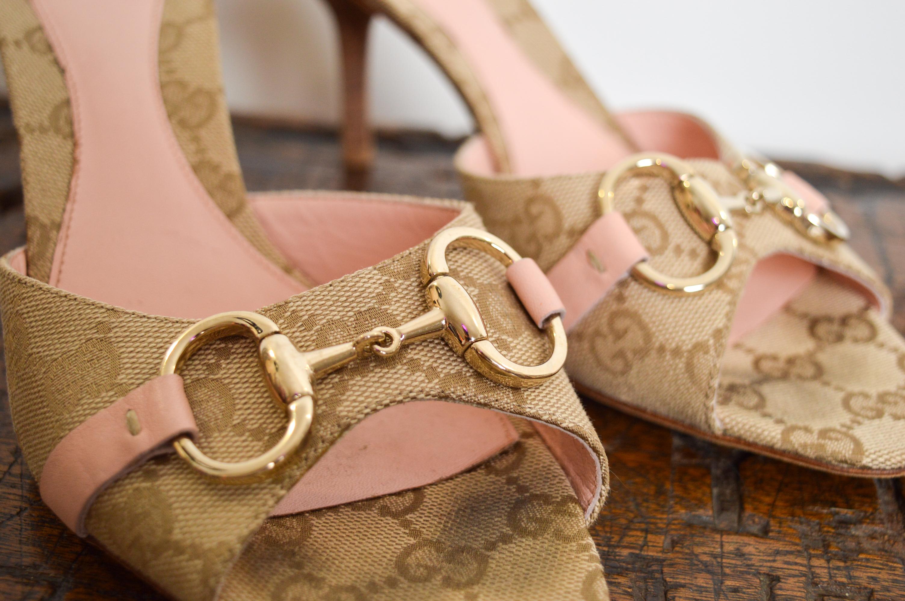 Women's 2000's Tom Ford era Gucci Horse bit Baby Pink Kitten Mules - Sandal High Heels