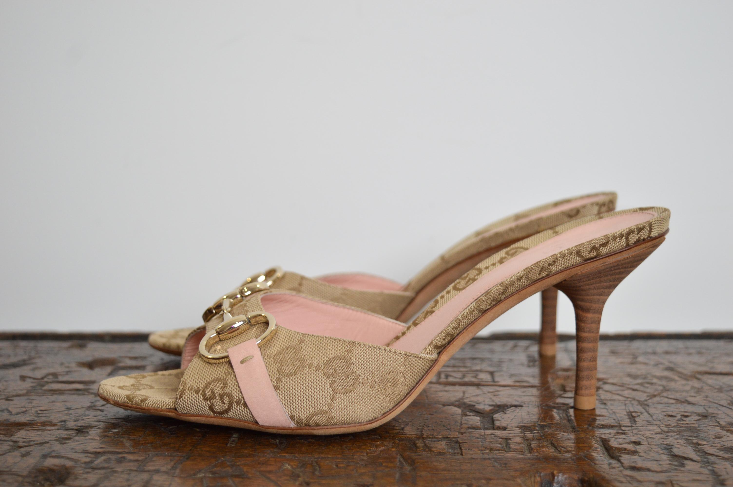 2000's Tom Ford era Gucci Horse bit Baby Pink Kitten Mules - Sandal High Heels 2