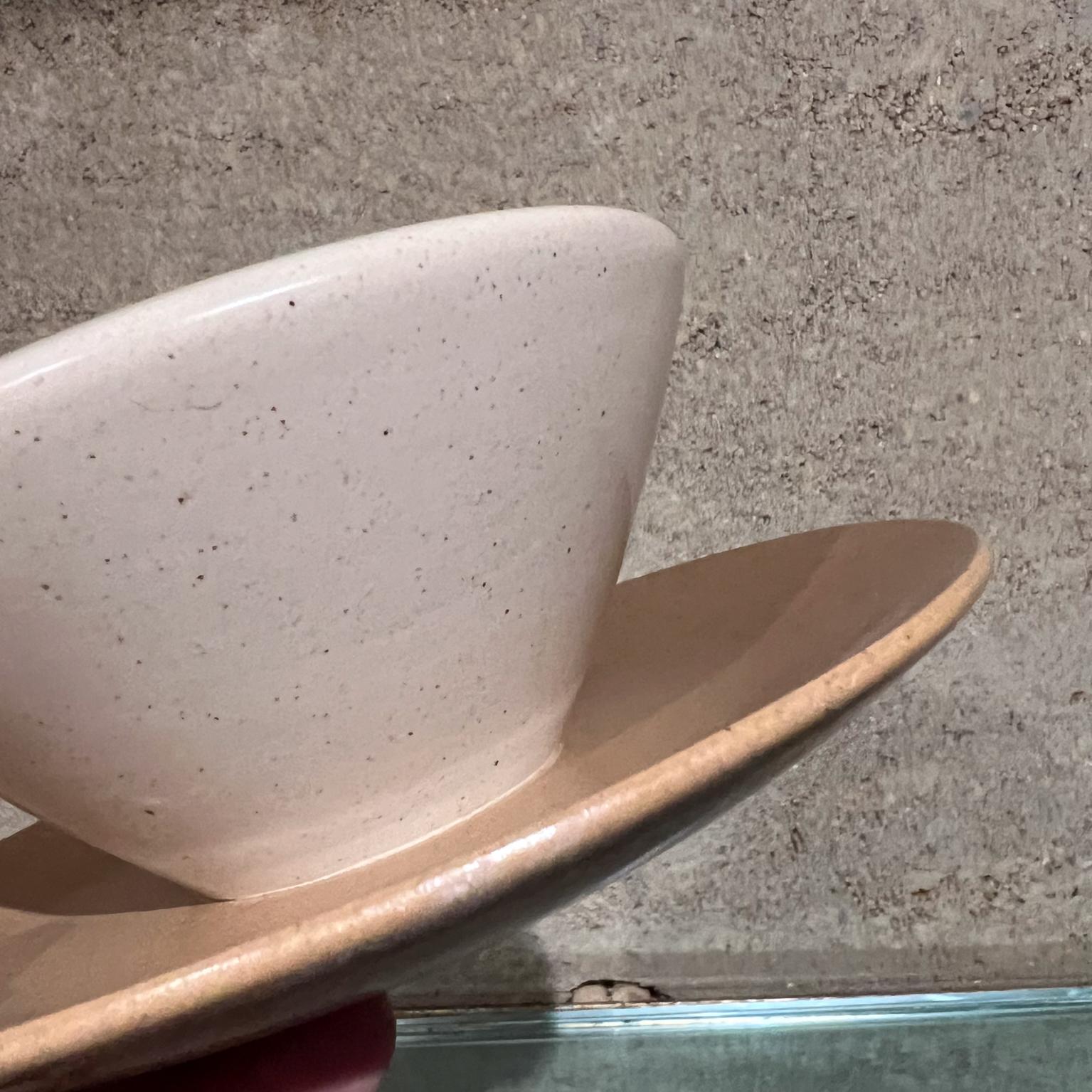 2000s Two-tone Gravy Boat and Saucer Calif Tempo Metlox For Sale 3