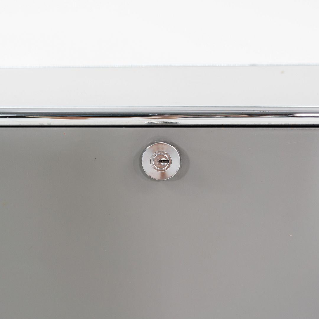 2000s USM Haller 2x2 Credenza / Cabinet en Mid Gray 3x Disponible 20