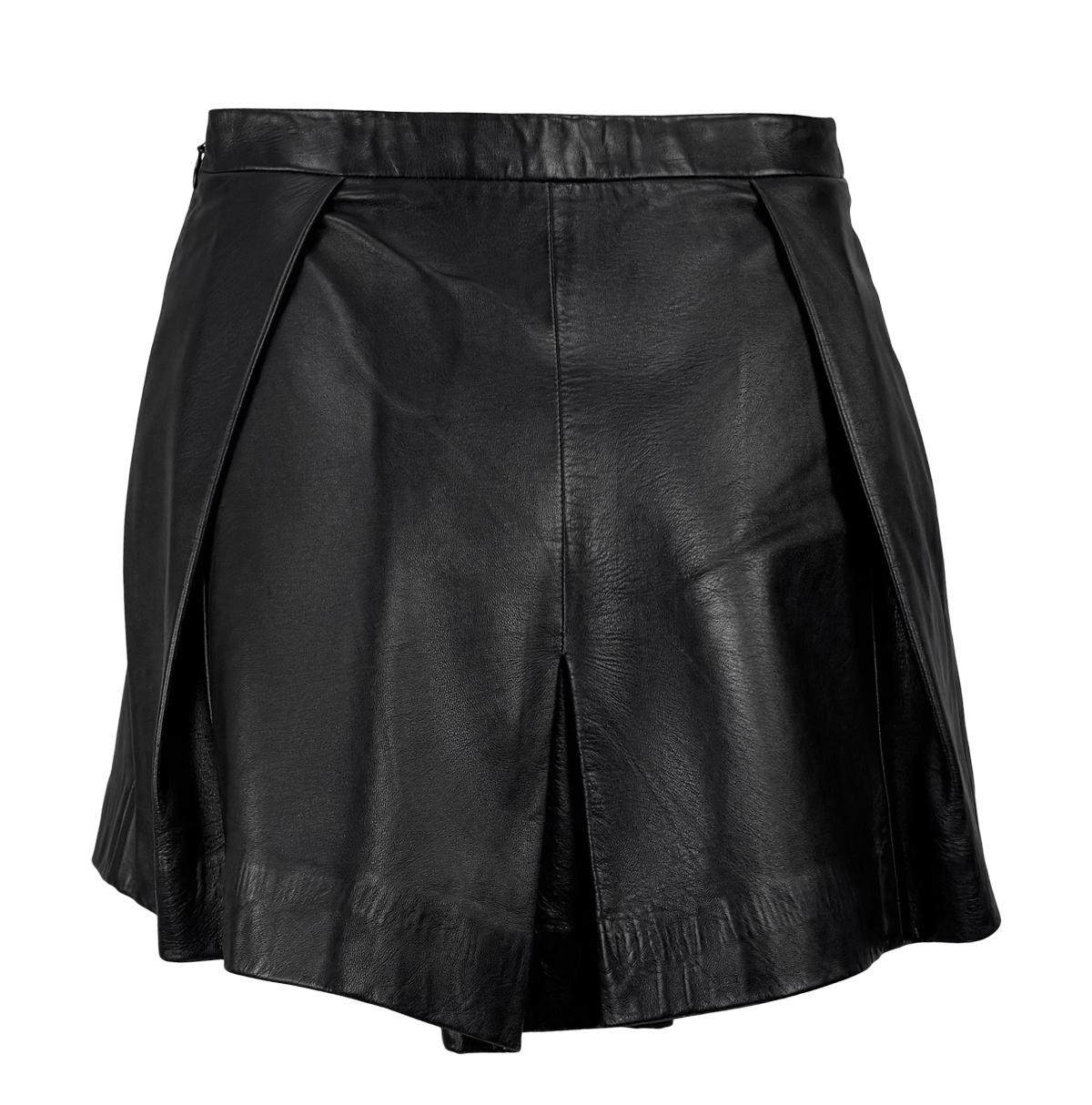 Women's 2000s Valentino Garavani Pleated Black Leather Flare Mini Skirt For Sale
