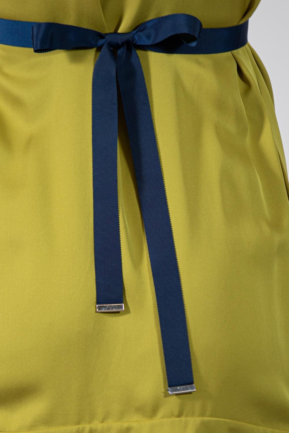 Robe Valentino des années 2000 avec ceinture bleu marine à la taille en vente 3