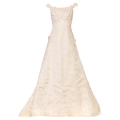 Used 2000S VERA WANG Cream Silk Gazzar Floral Embellished & Trained Gown Unworn NWT