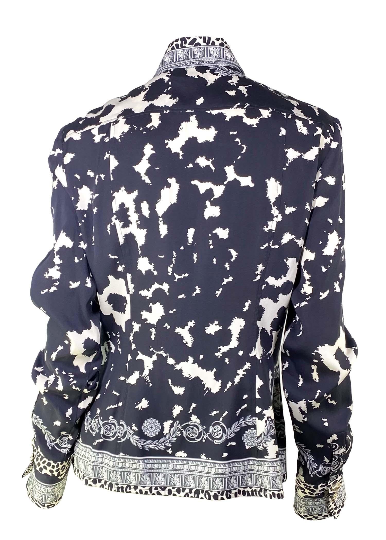 2000s Versace by Donatella Black White Medusa Leopard Baroque Snap Button Down In condizioni buone a West Hollywood, CA