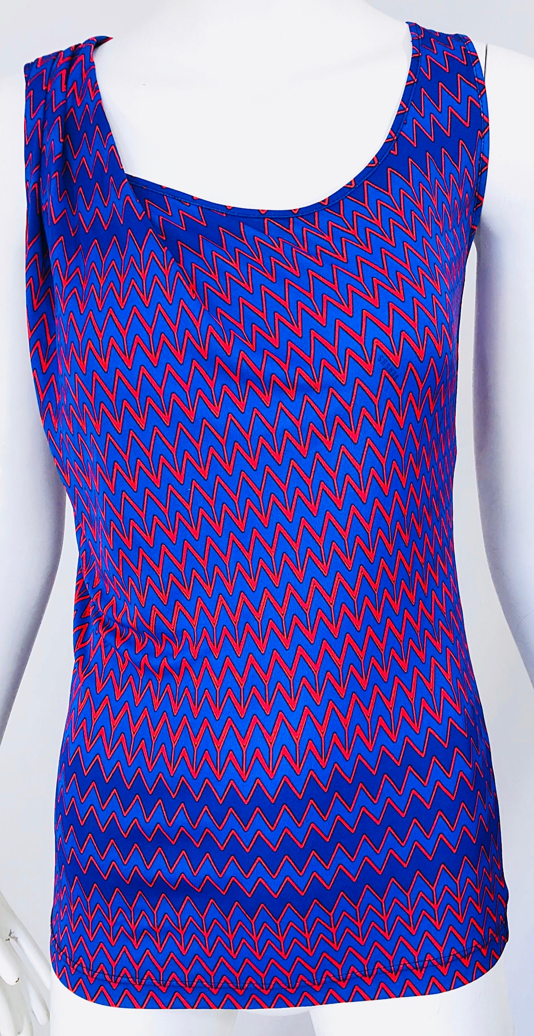 2000s Versace Versus Blue + Red Rayon Jersey Chevron Print Sleeveless Shirt Top For Sale 1