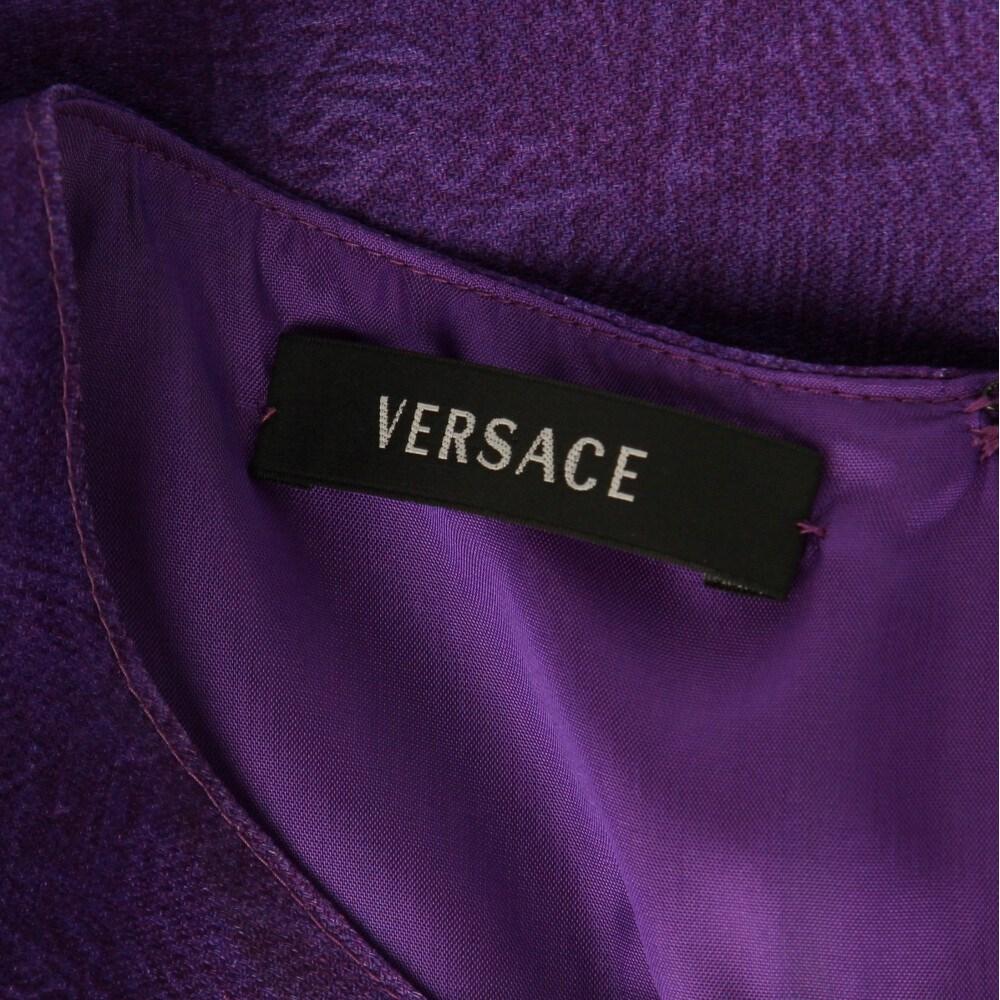 2000s Versace Vintage purple silk dress with multicolored print In Excellent Condition For Sale In Lugo (RA), IT