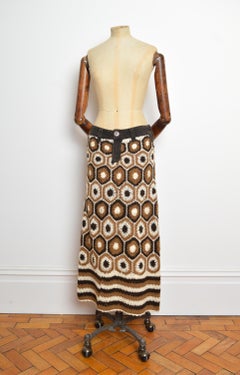 Set anni 2000: jeans GAS vintage stile boho Y2K marroni con top all’uncinetto e gonna lunga abbinati