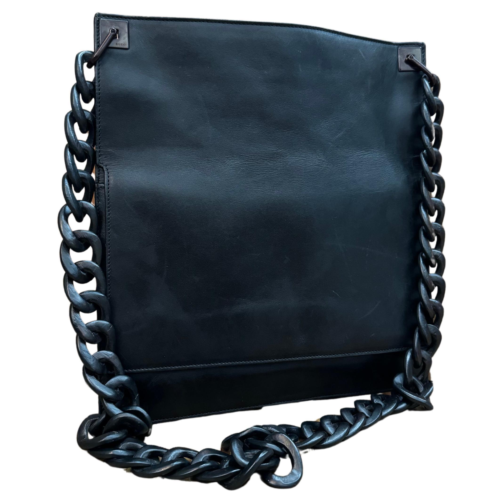 2000s Vintage GUCCI Calfskin Leather Flat Messenger Bag Black Wood For Sale