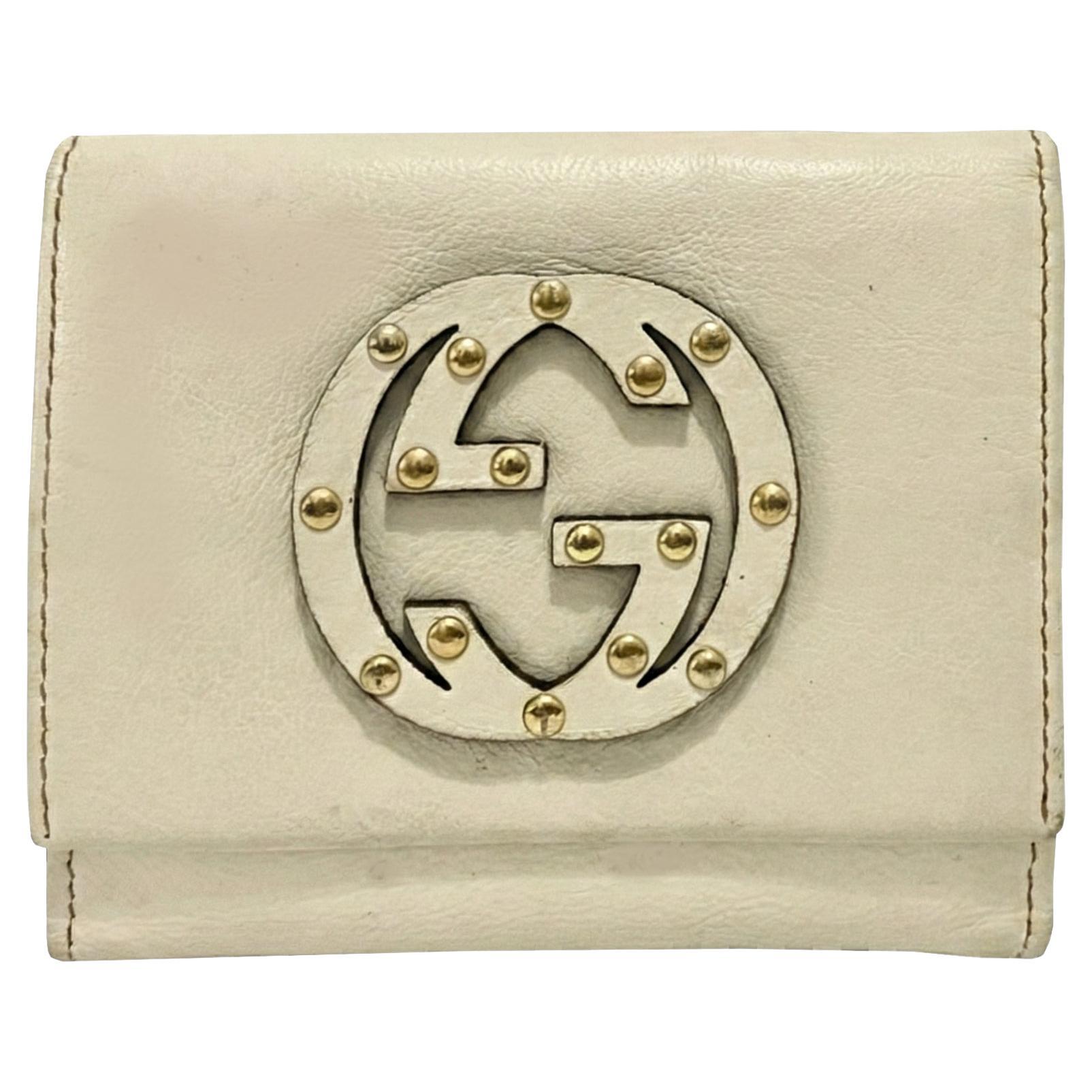 2000s Vintage Gucci Tom Ford Blondie Studded White Leather Wallet