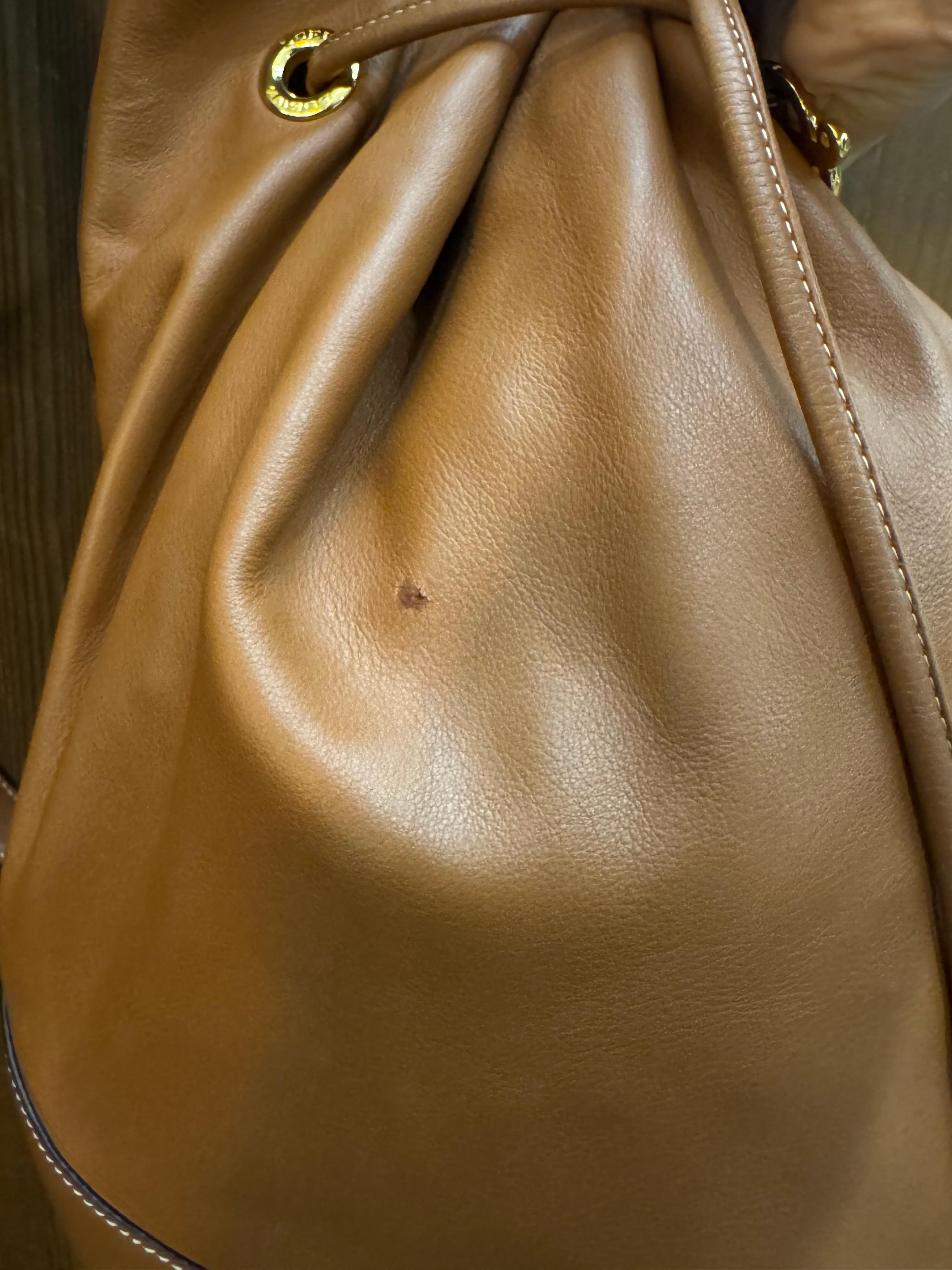 2000s Vintage LOEWE Calfskin Drawstring Bucket Bag Caramel Unisex For Sale 8