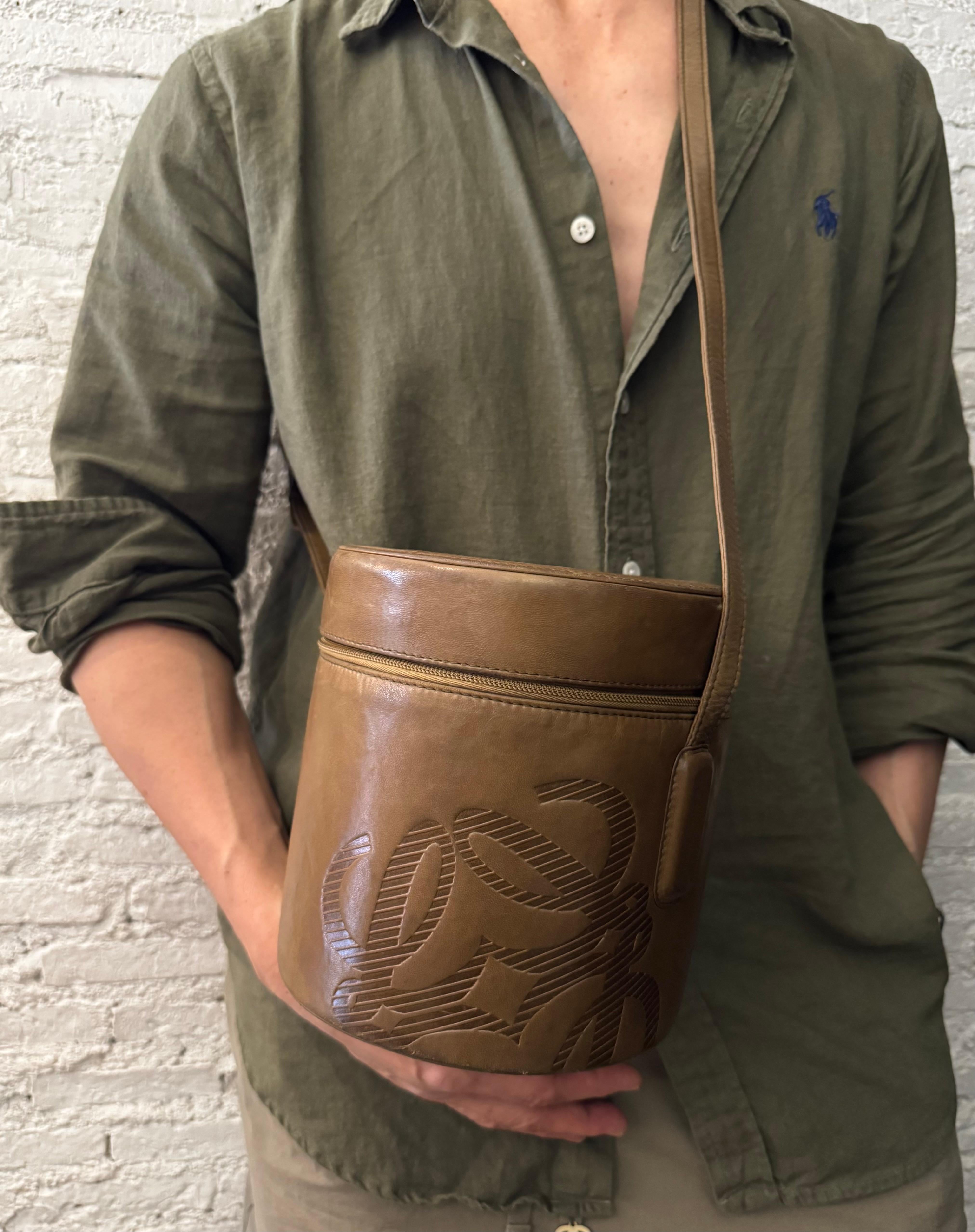 2000s Vintage LOEWE Calfskin Anagram Bucket Crossbody Bag Brown For Sale 4