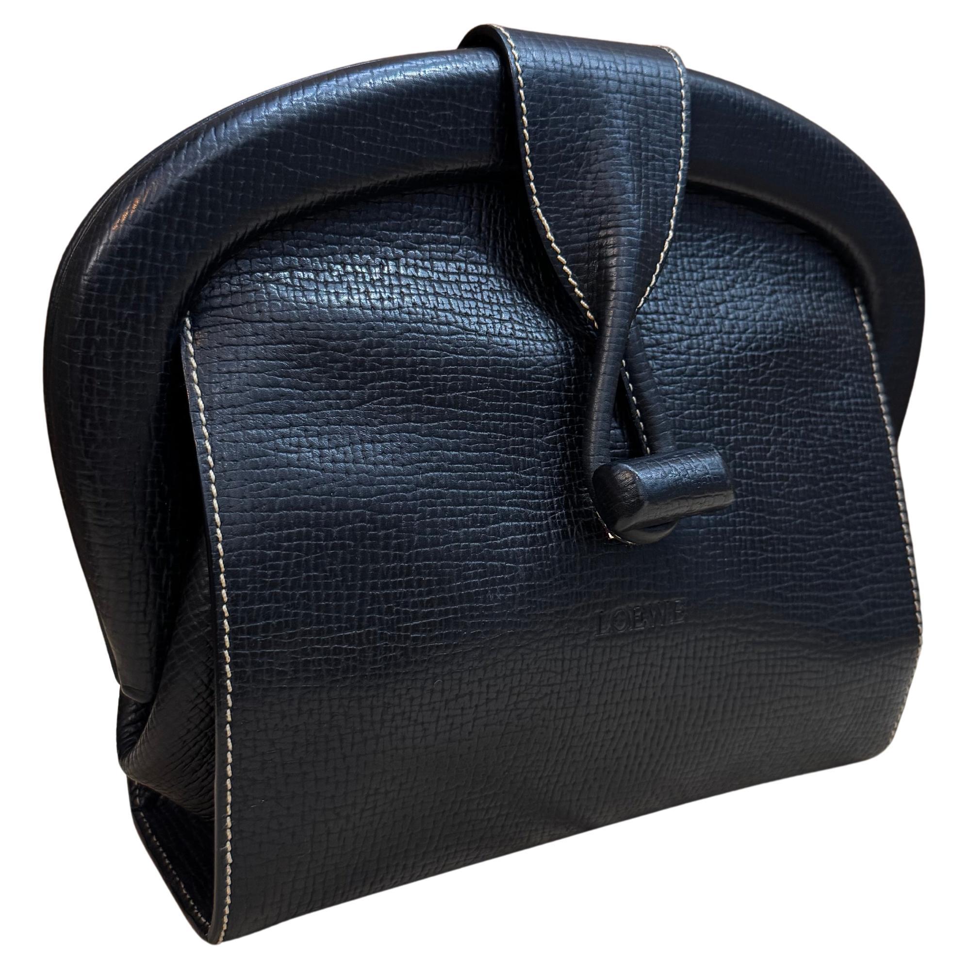 Vintage 2000s LOEWE Pochette en cuir embossé Noir