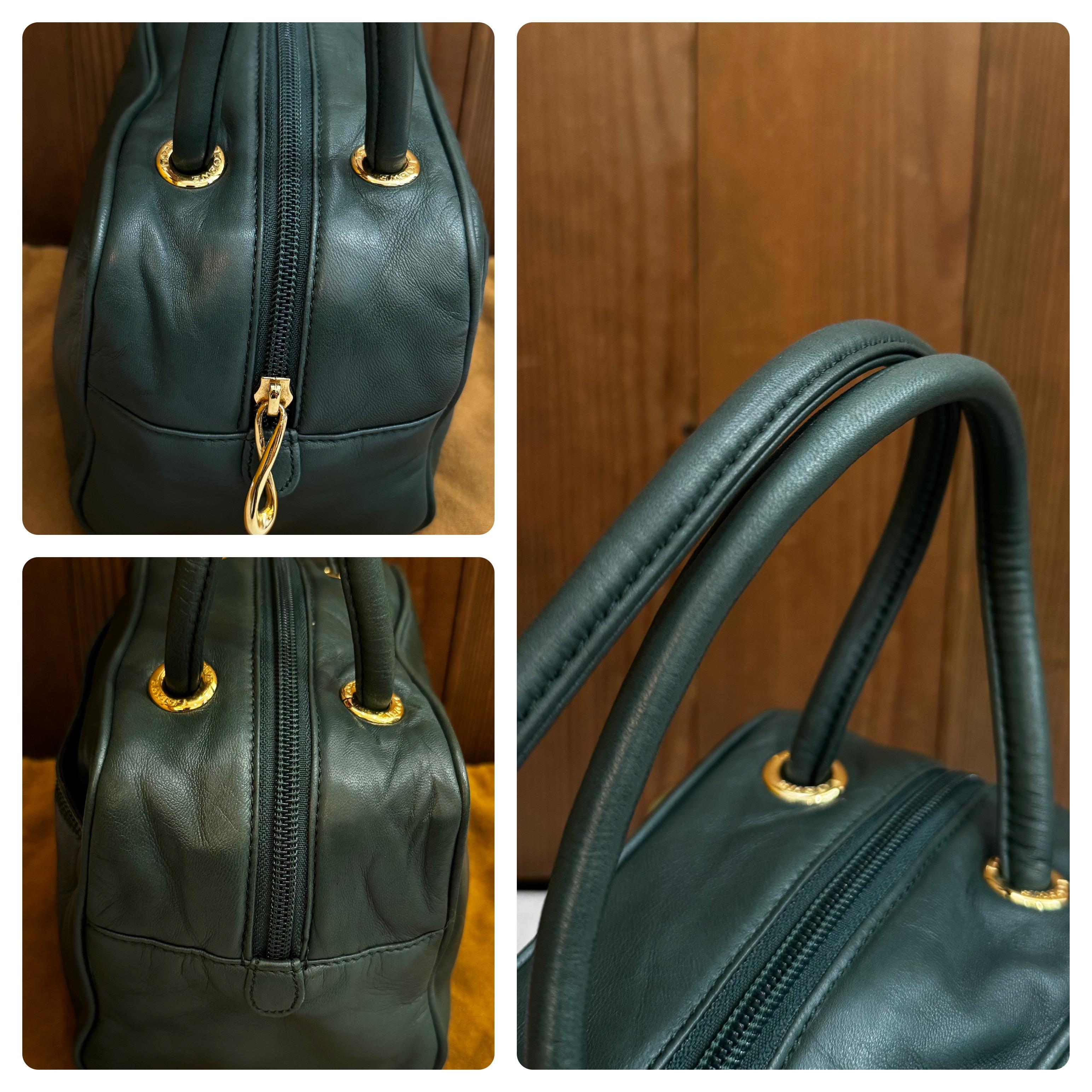 2000s Vintage LOEWE Anagrama Piel de Becerro Mini Bolso Verde en venta 4