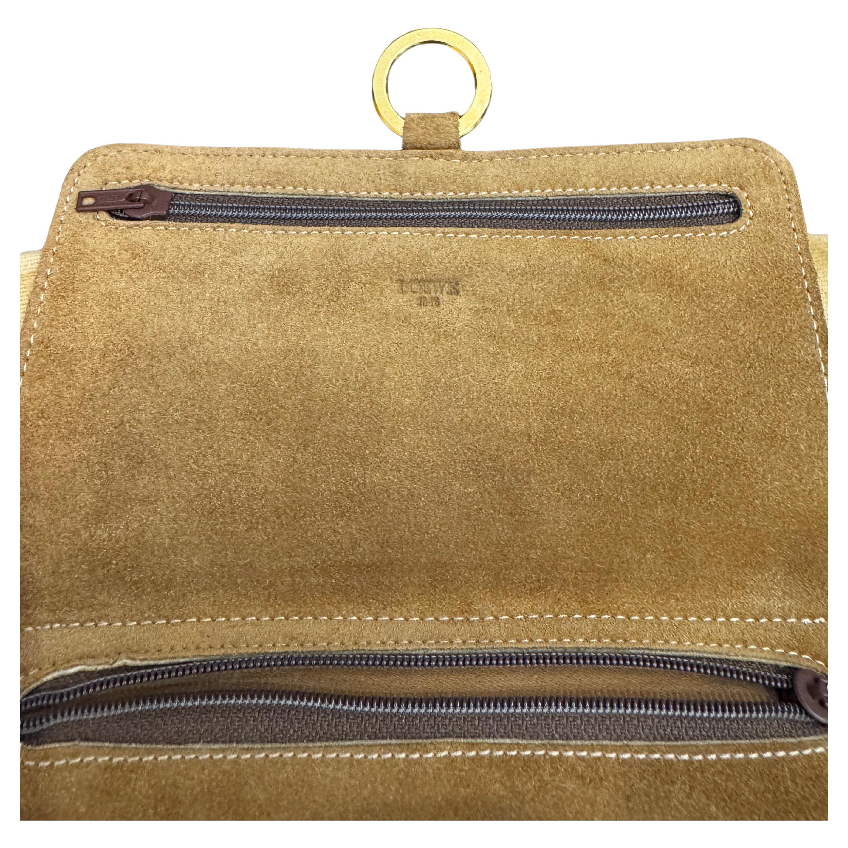 2000s Vintage LOEWE Suede Flat Tote Bag Beige Braun im Angebot 1