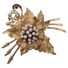 2000s Vintage Luxury Costume Jewelry Gilted Metal Italian Brooch