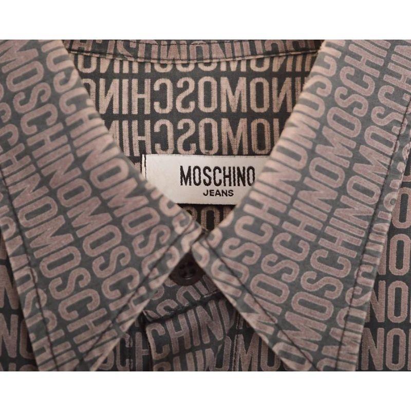 2000's Vintage Moschino 'Spell Out' Long Sleeve Black & Brown Logo Shirt In Good Condition For Sale In Sheffield, GB