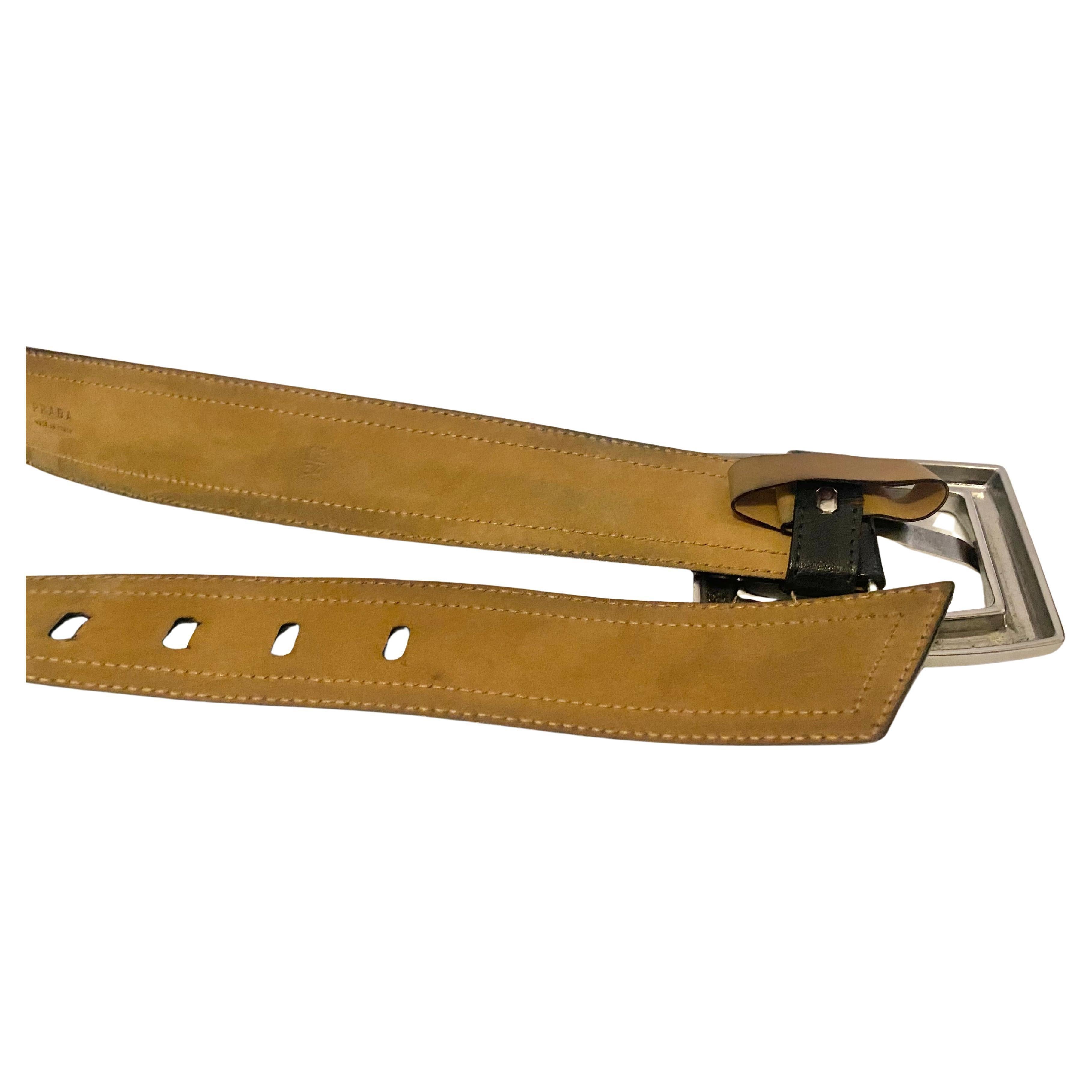 2000s Vintage Prada Leather Black Silver Buckle Belt en vente 2