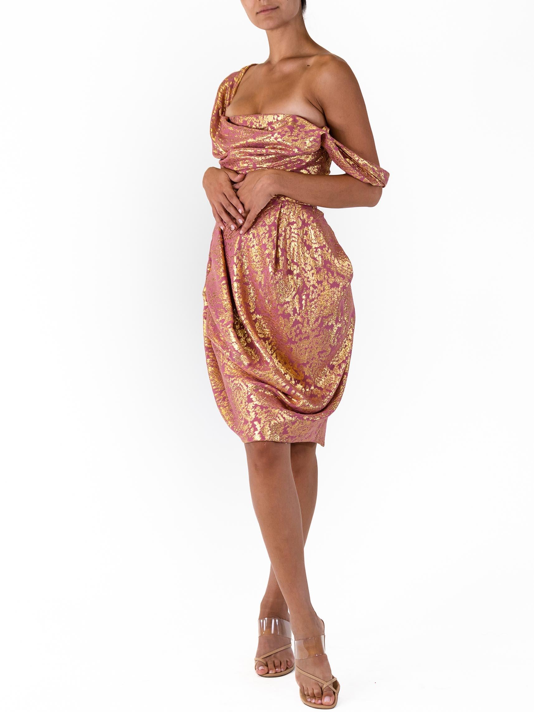 2000S VIVIENNE WESTWOOD Pink & Gold Silk Lurex Lamé Corseted Cocktail Dress For Sale 2
