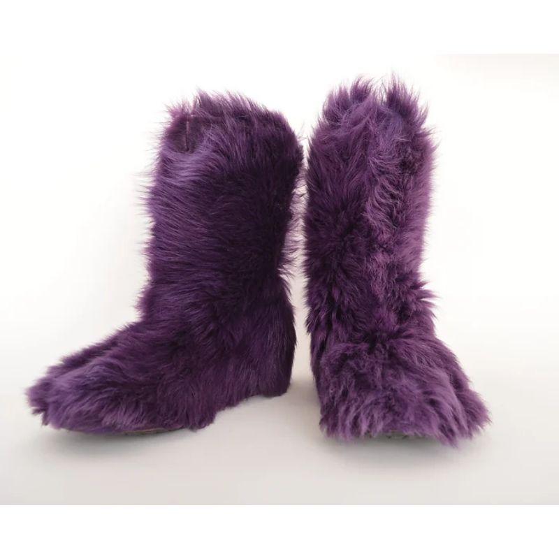 Women's or Men's 2000's Y2k Moschino Purple Fluffy Sheepskin Fur Vintage Moon Ski Boots For Sale